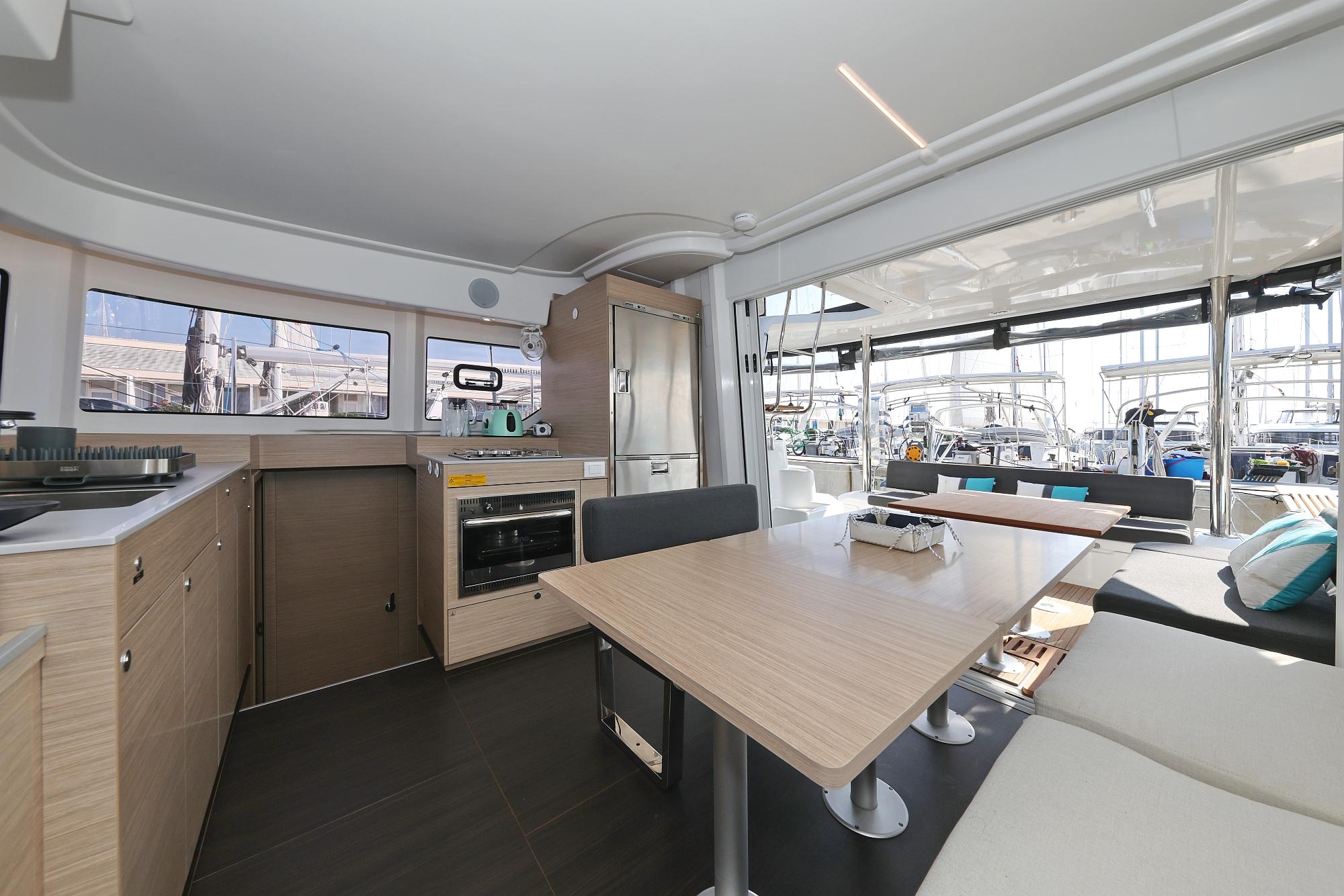 Lagoon 38 - 3 + 2 cab., picture 37