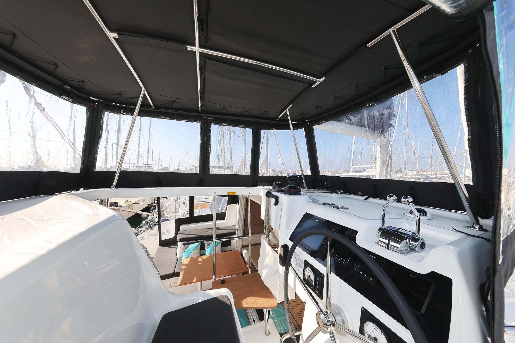 Lagoon 38 - 3 + 2 cab., picture 5