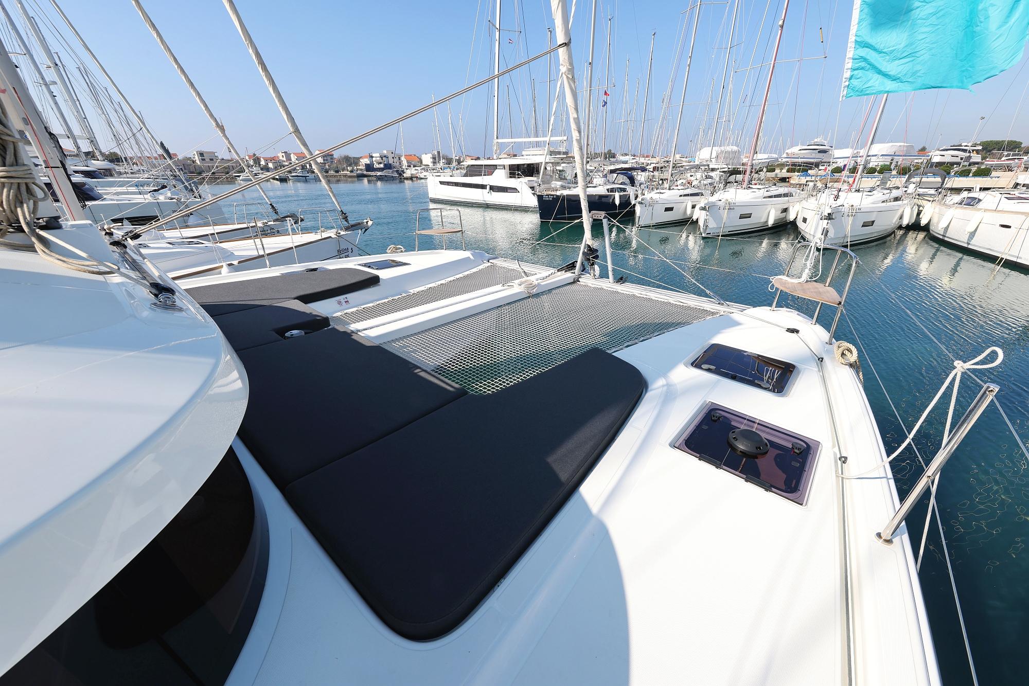 Lagoon 38 - 3 + 2 cab., picture 22