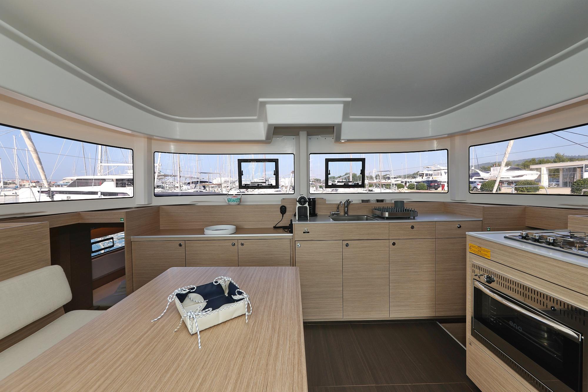 Lagoon 38 - 3 + 2 cab., picture 24