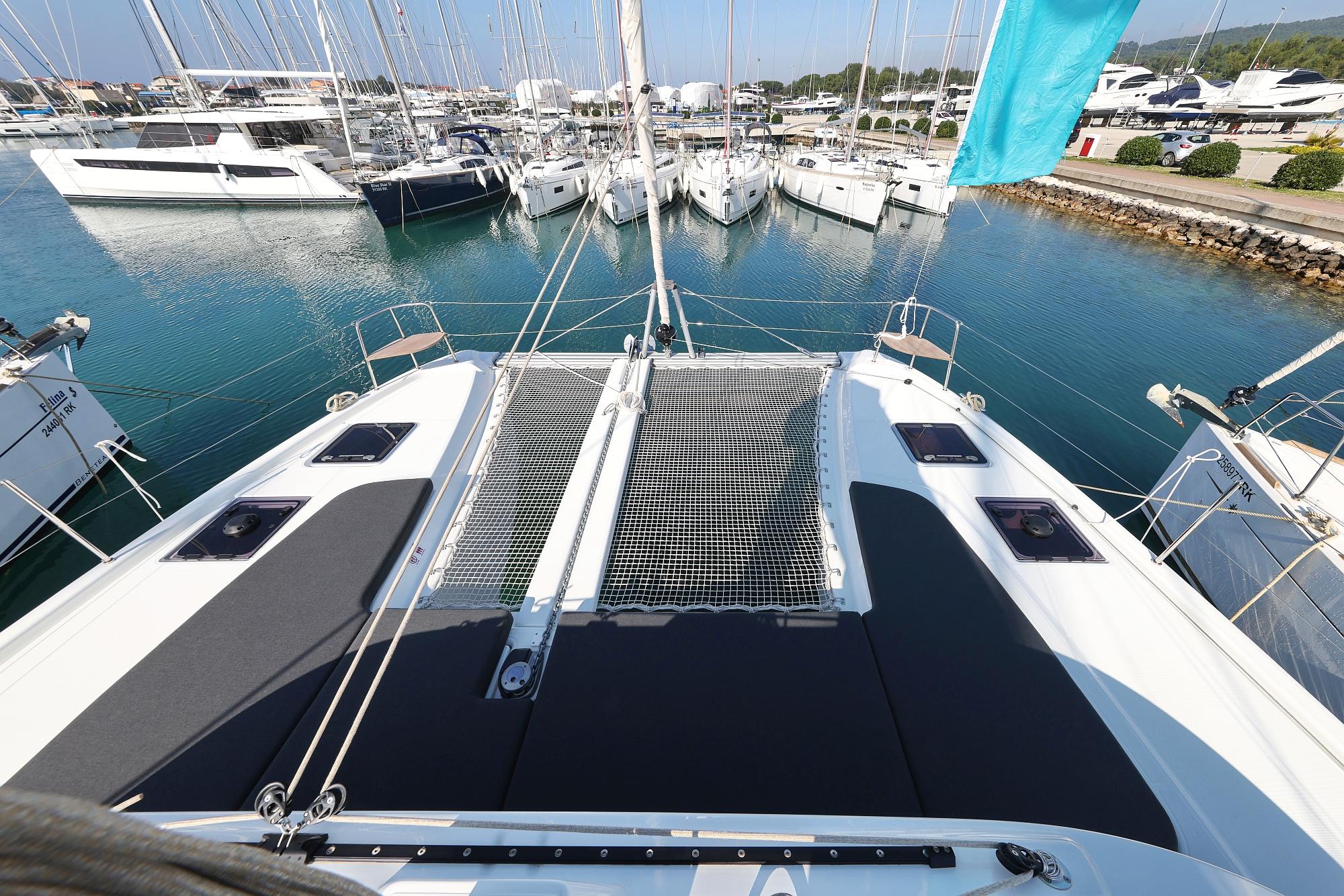 Lagoon 38 - 3 + 2 cab., picture 7