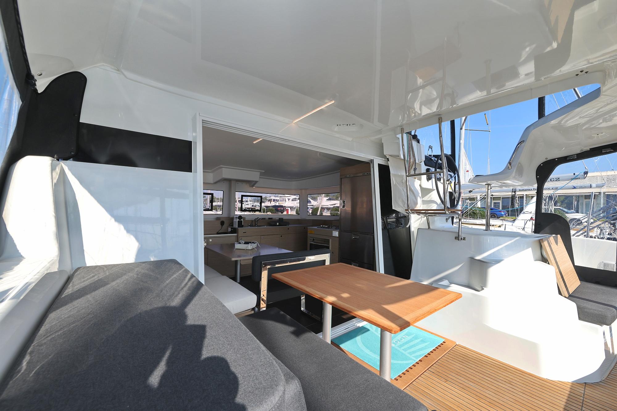 Lagoon 38 - 3 + 2 cab., picture 14