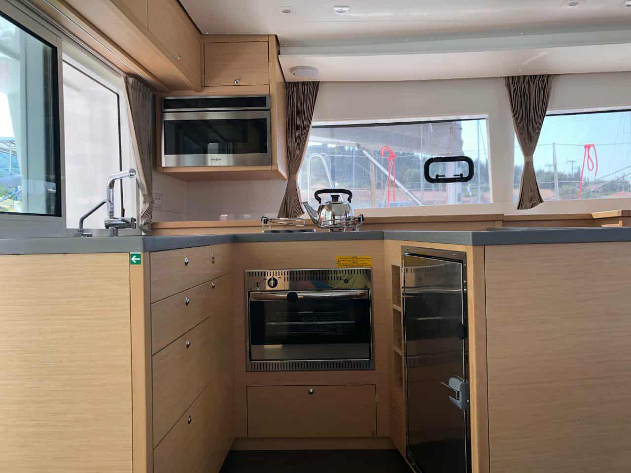 Lagoon 450 F - 4 + 2 cab., picture 10