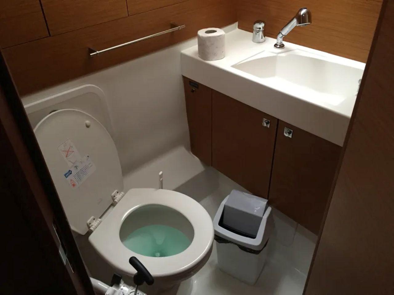 Sun Odyssey 479 - 4 cab., picture 9