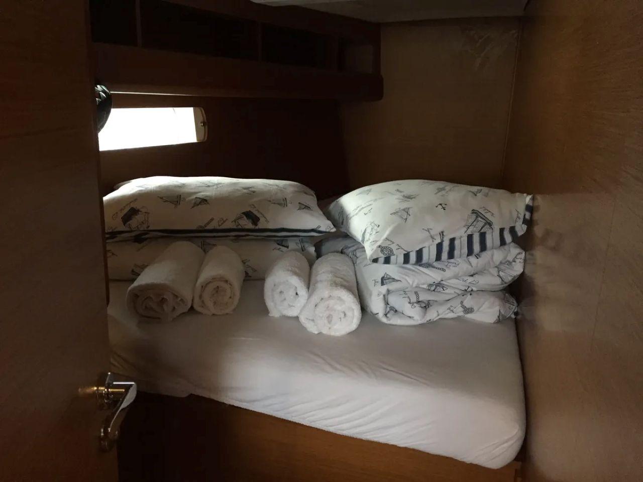 Sun Odyssey 479 - 4 cab., picture 7