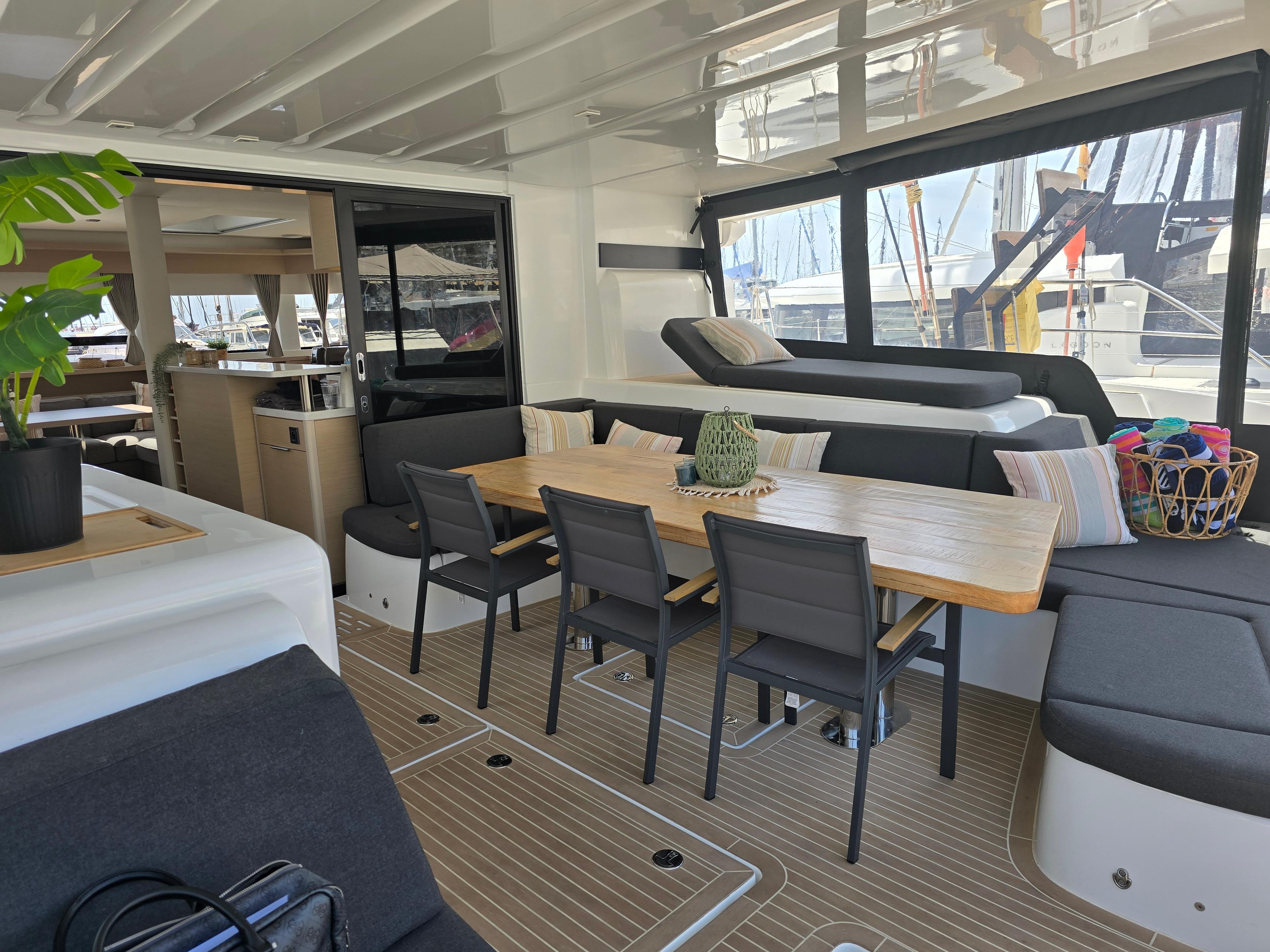 Lagoon 55 - 5 + 2 cab., picture 13