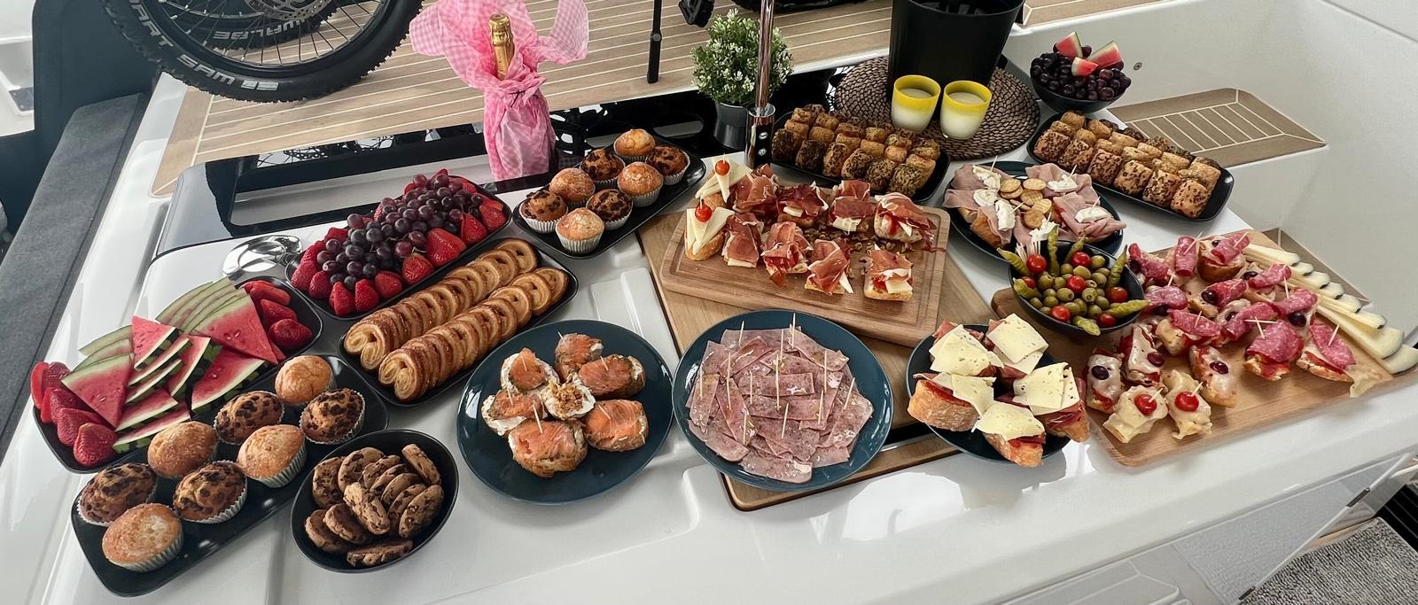 Lagoon 55 - 5 + 2 cab., picture 3