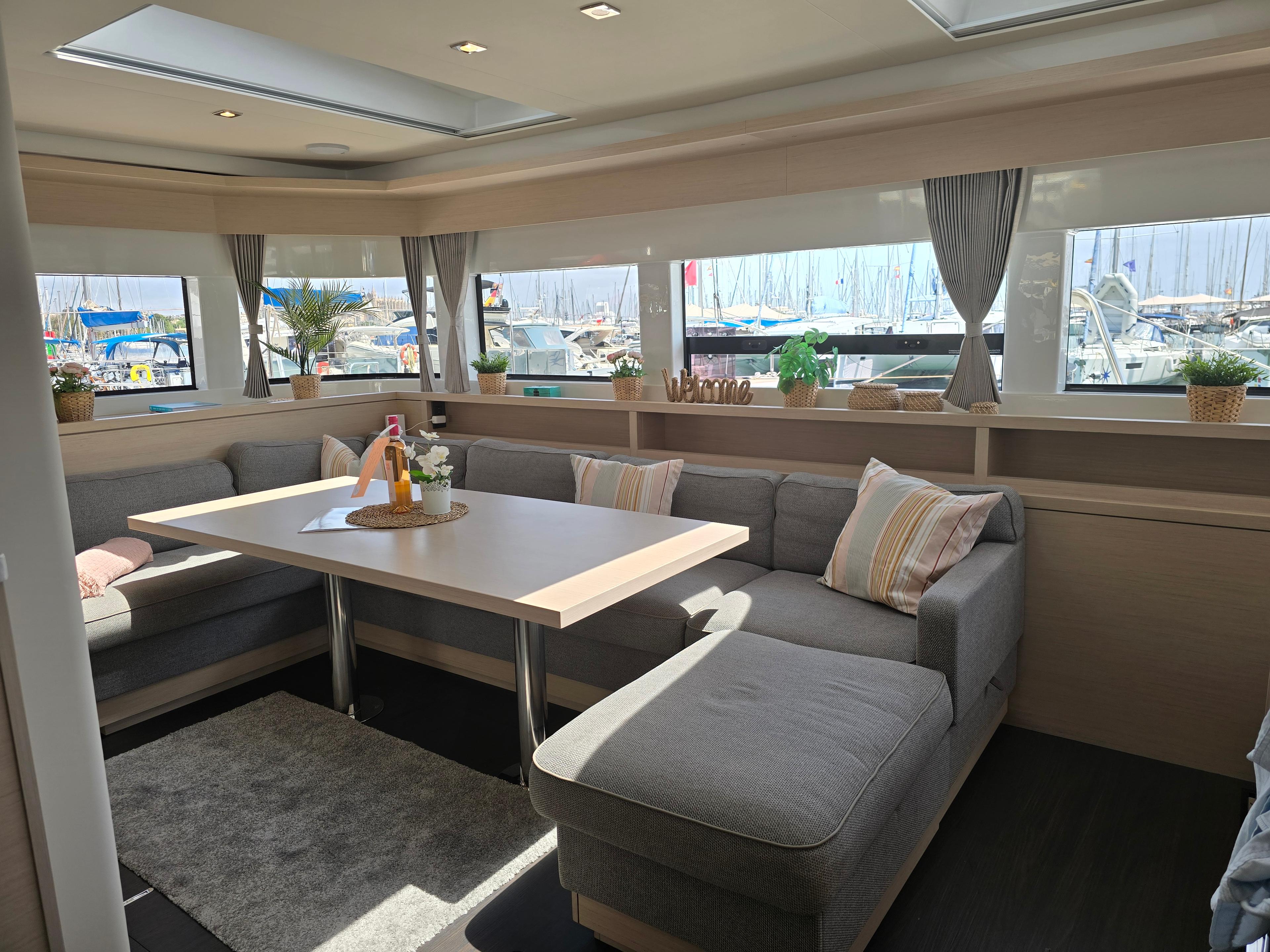 Lagoon 55 - 5 + 2 cab., picture 22