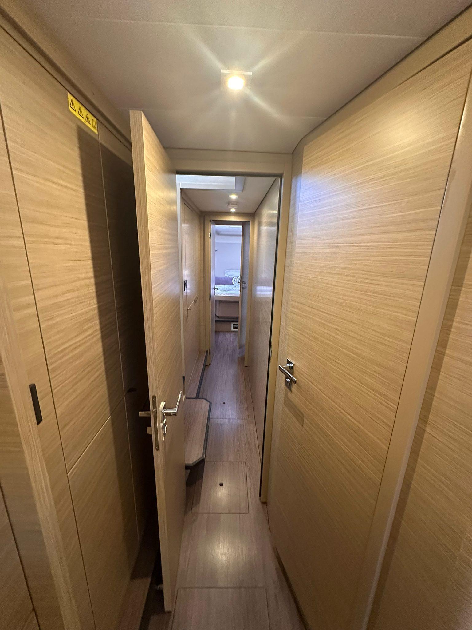 Lagoon 46 - 4 + 1 cab., picture 8