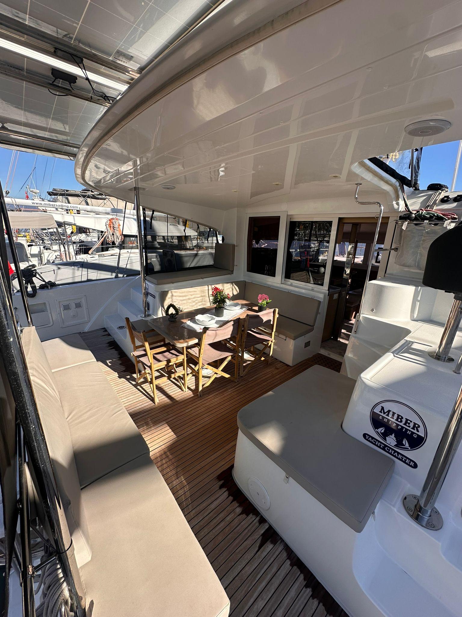 Lagoon 40 - 4 + 2 cab, picture 3