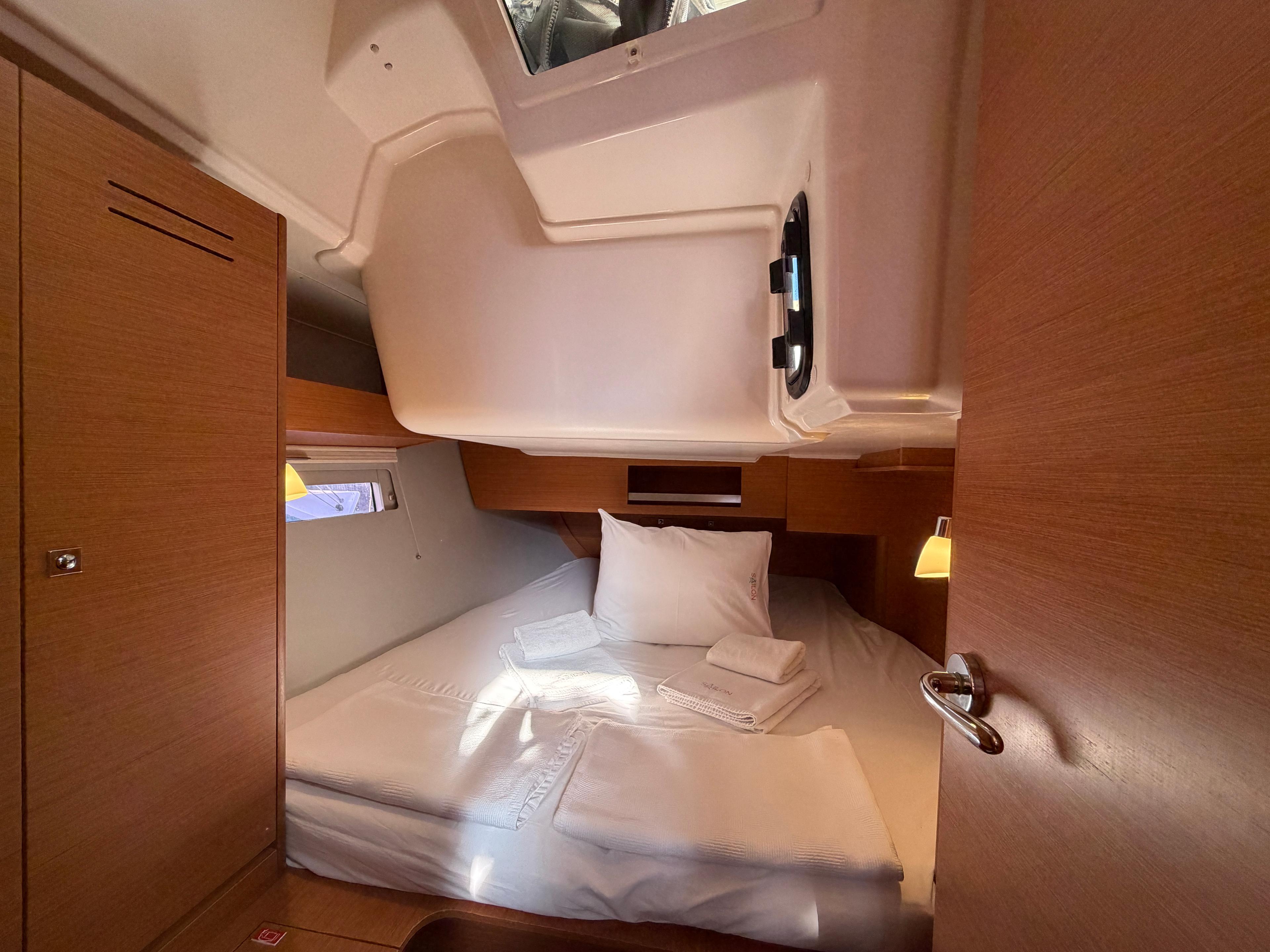 Dufour 390, picture 15