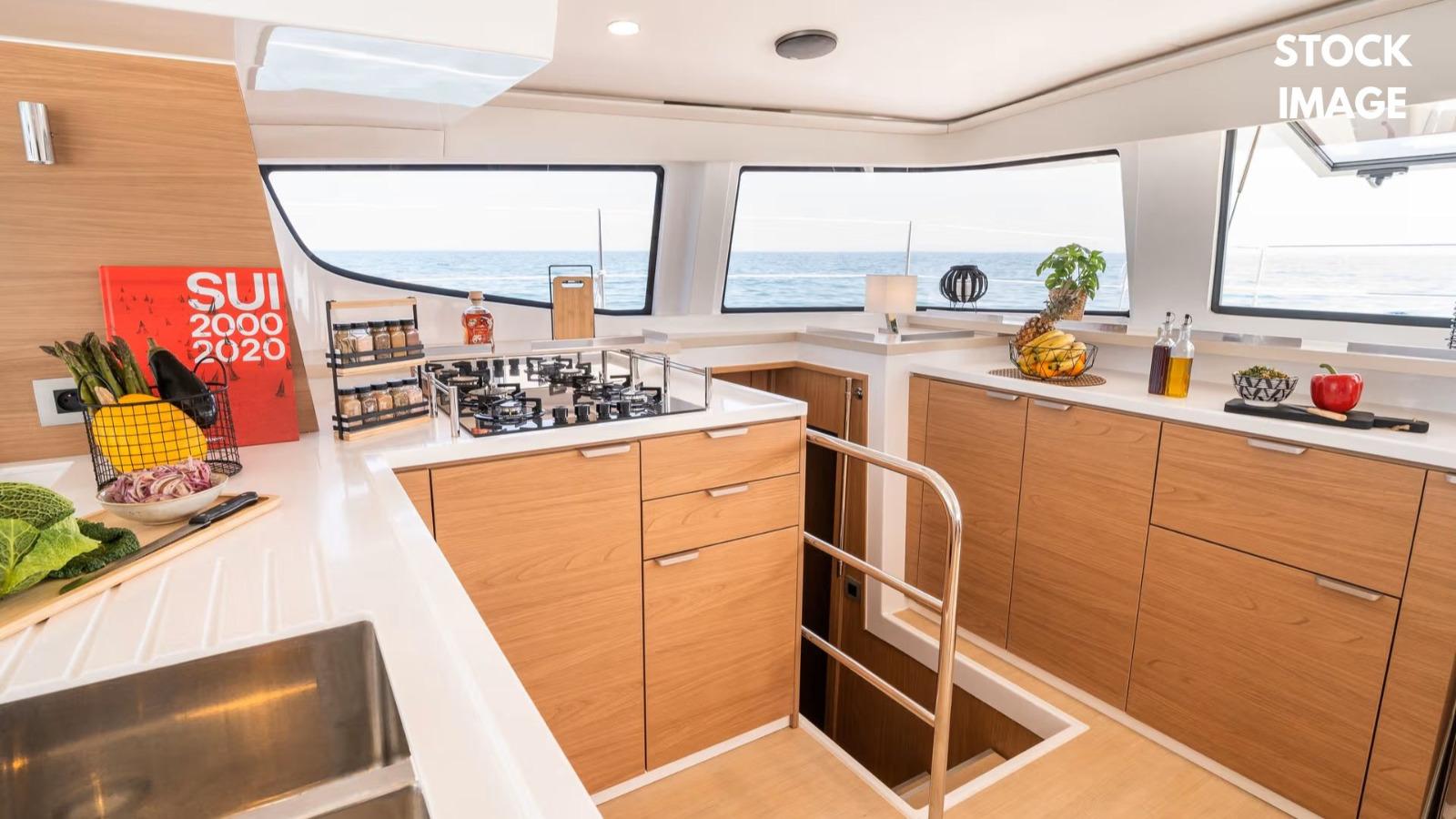 Bali 4.6 - 5 + 1 cab., picture 9