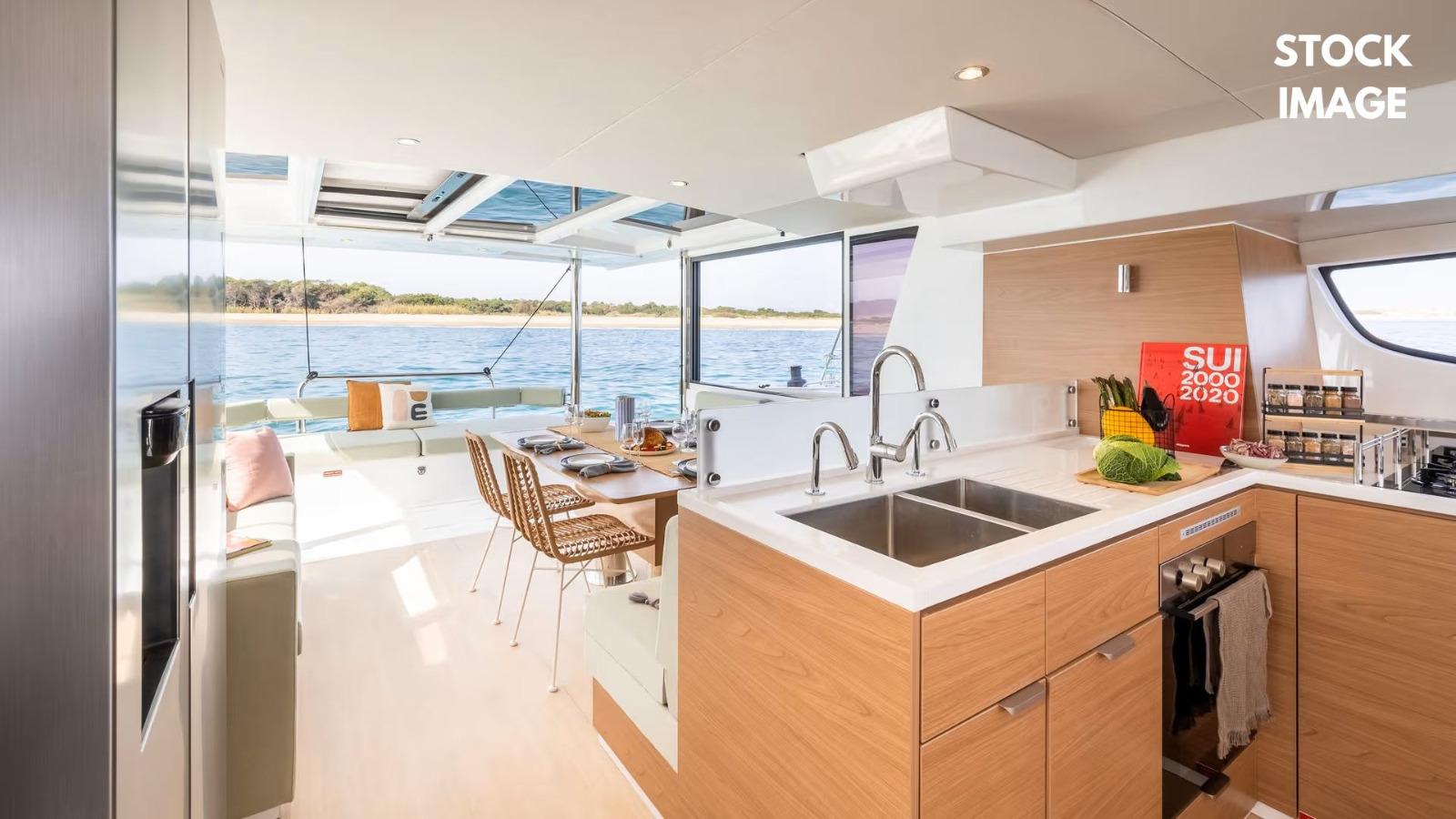 Bali 4.6 - 5 + 1 cab., picture 8