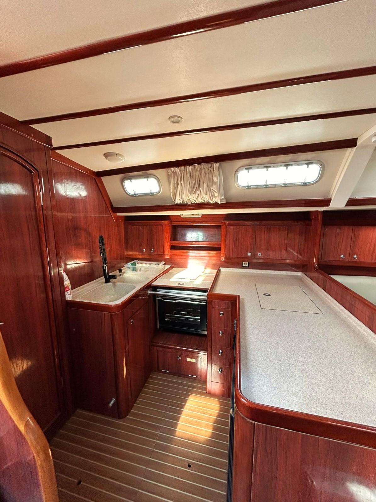 Ocean Star 58.4 - 5 cab., picture 2