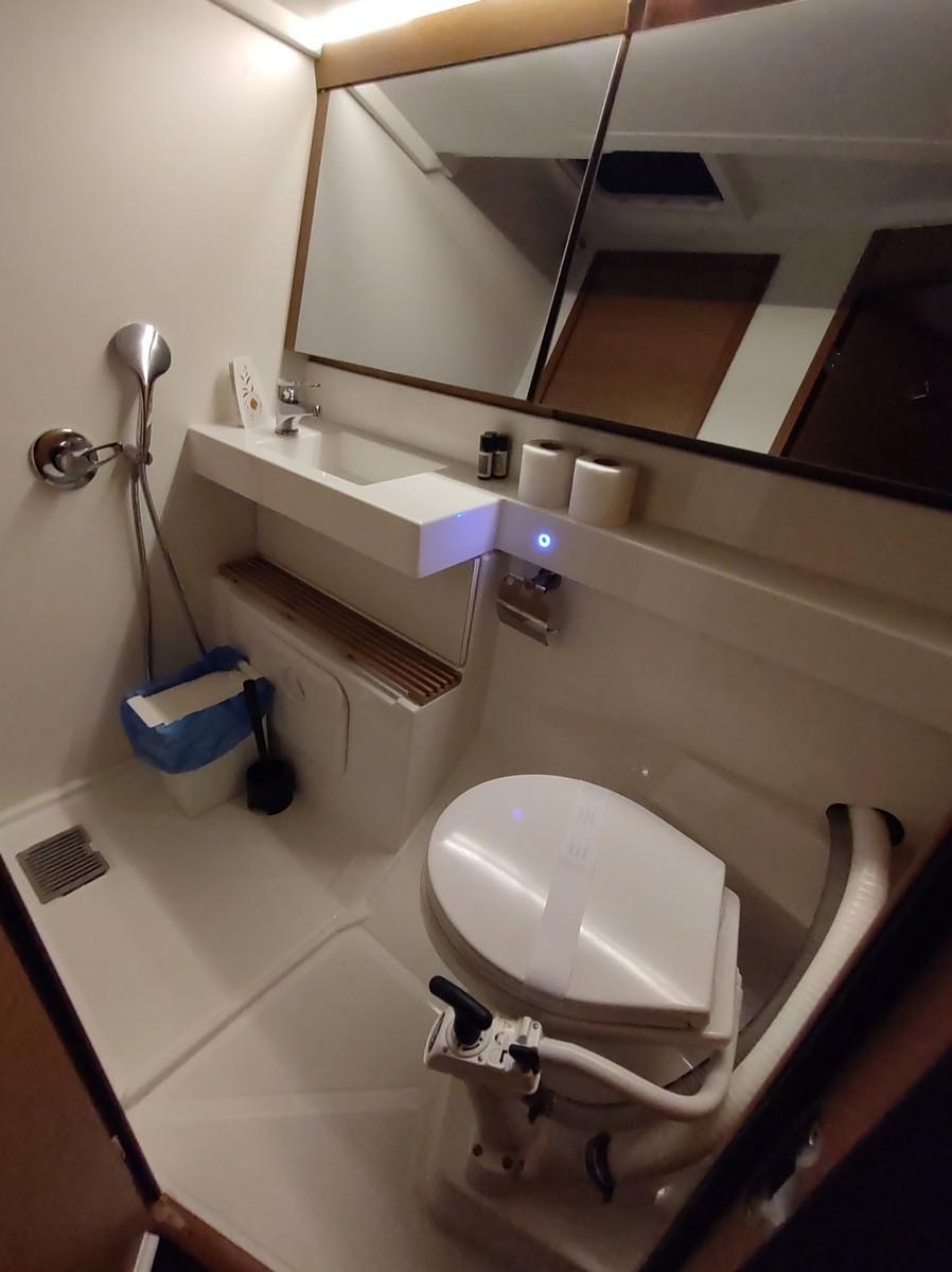 Sun Odyssey 440 - 4 cab., picture 14