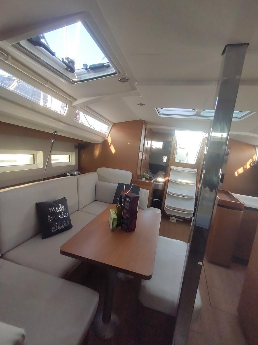 Sun Odyssey 440 - 4 cab., picture 10