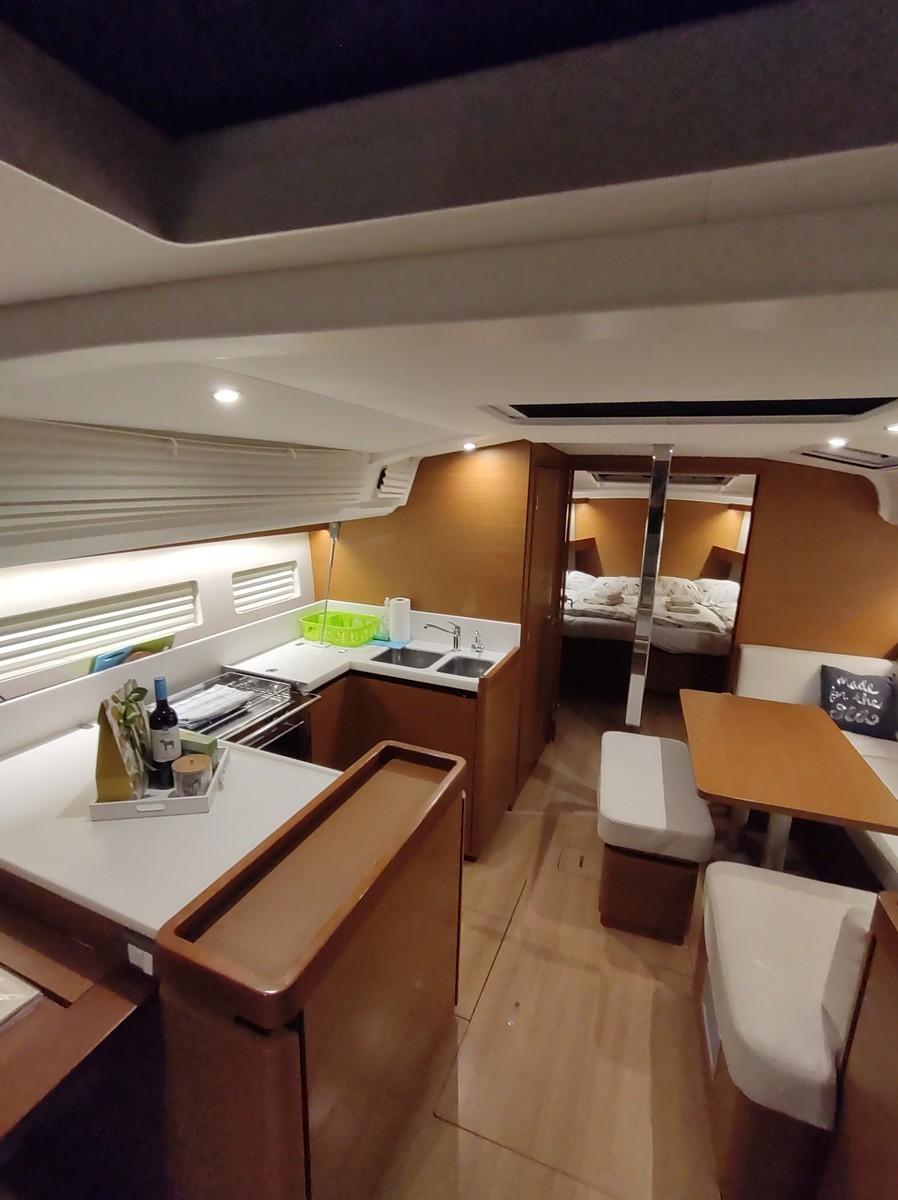 Sun Odyssey 440 - 4 cab., picture 8