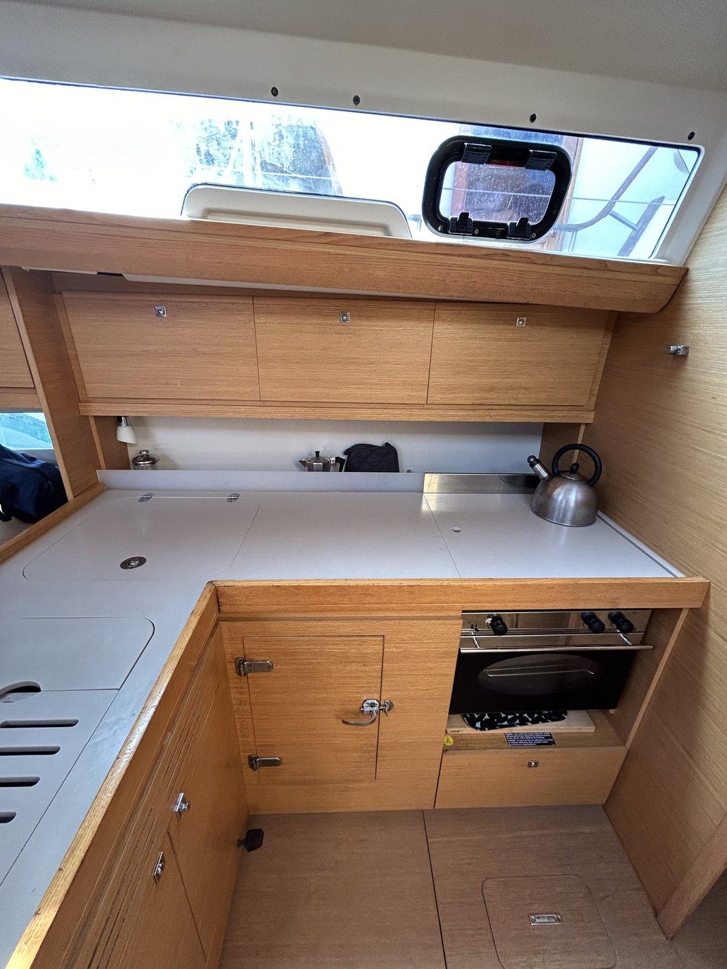 Dufour 412 GL, picture 19