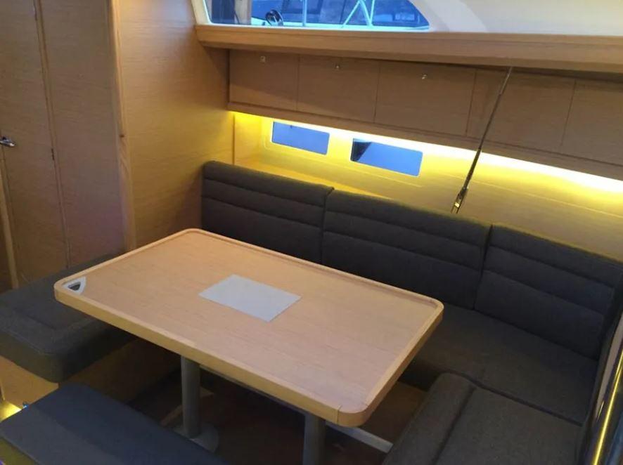 Dufour 412 GL, picture 7