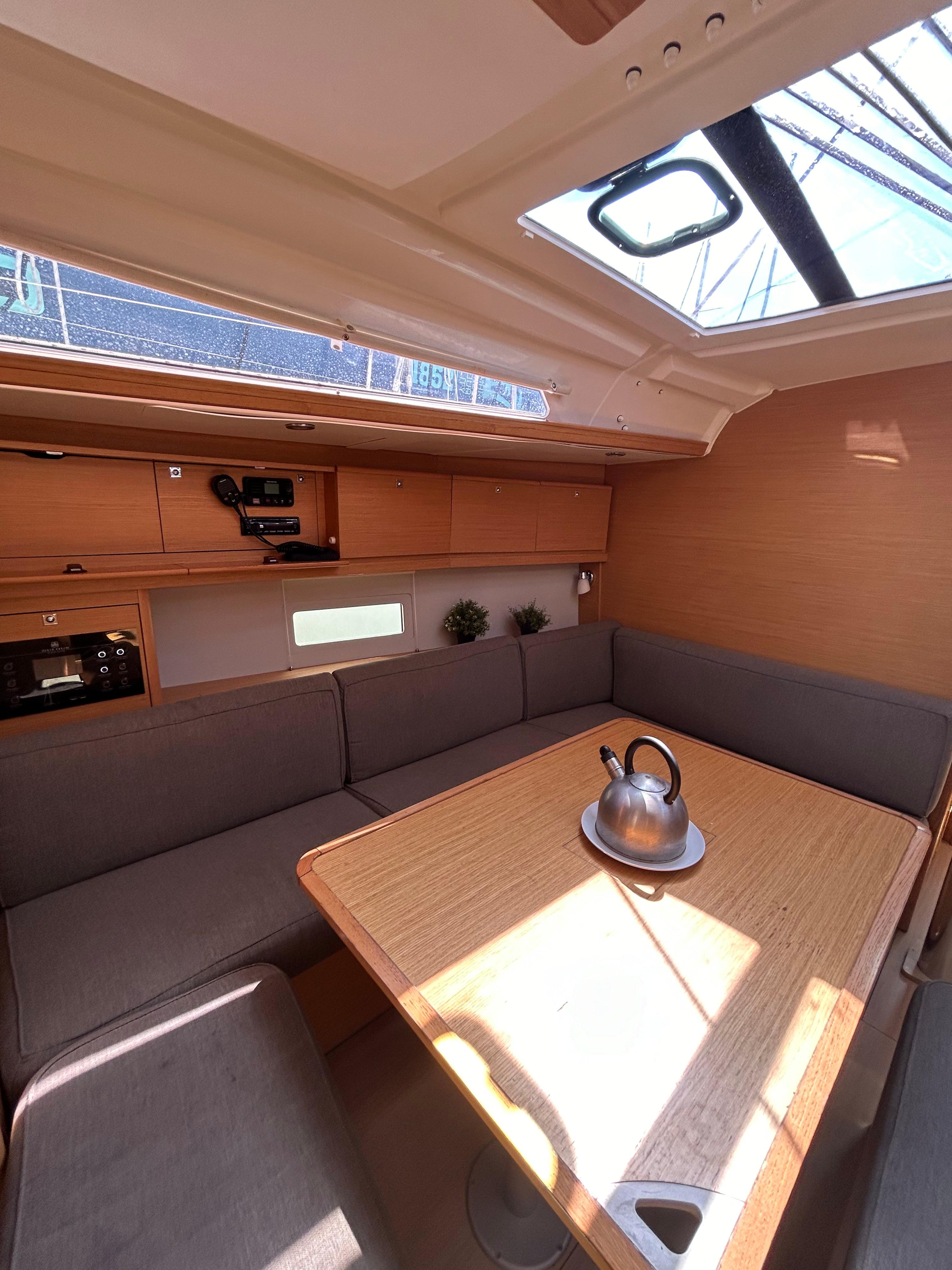 Dufour 430 GL, picture 18