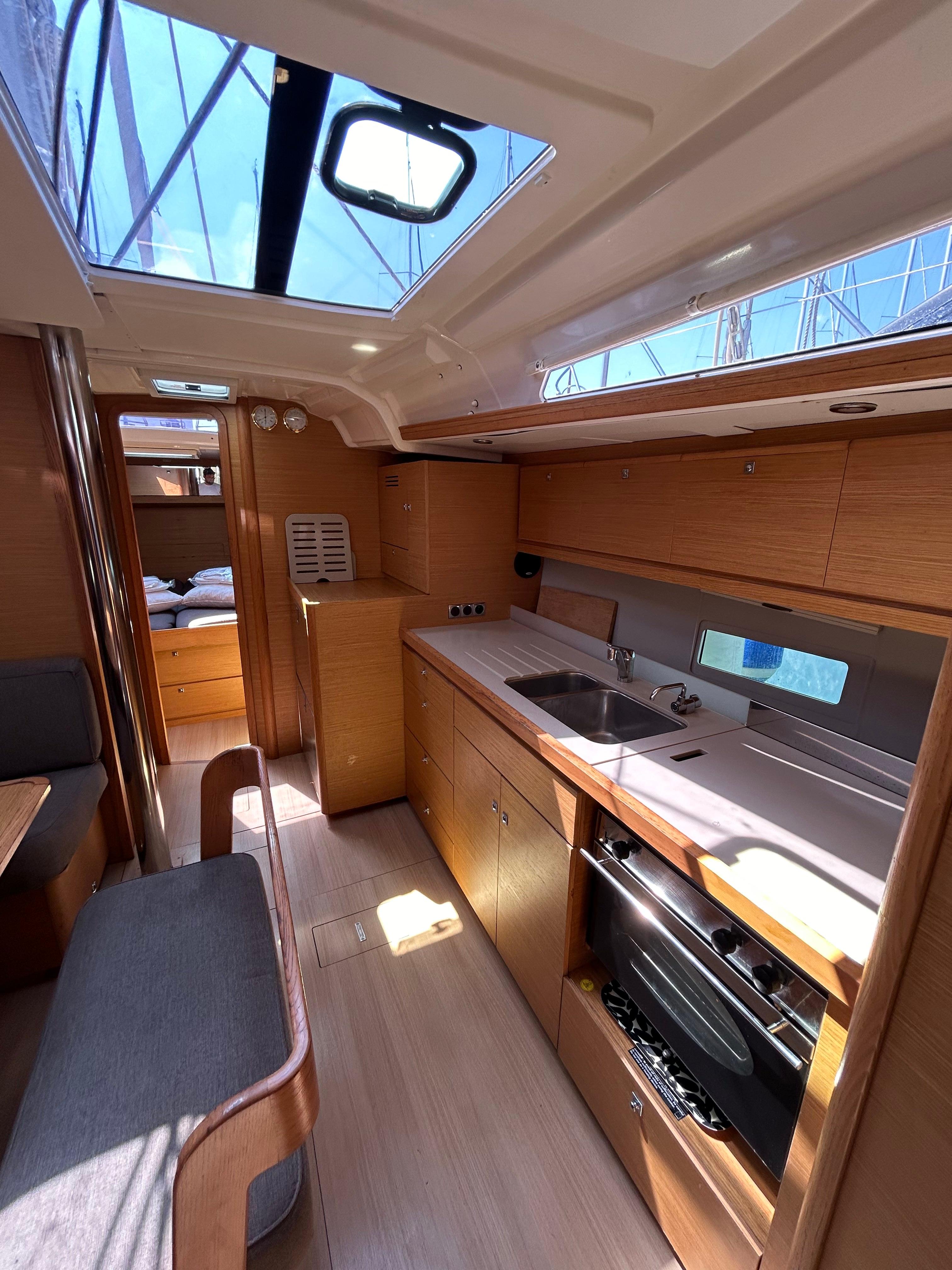 Dufour 430 GL, picture 19