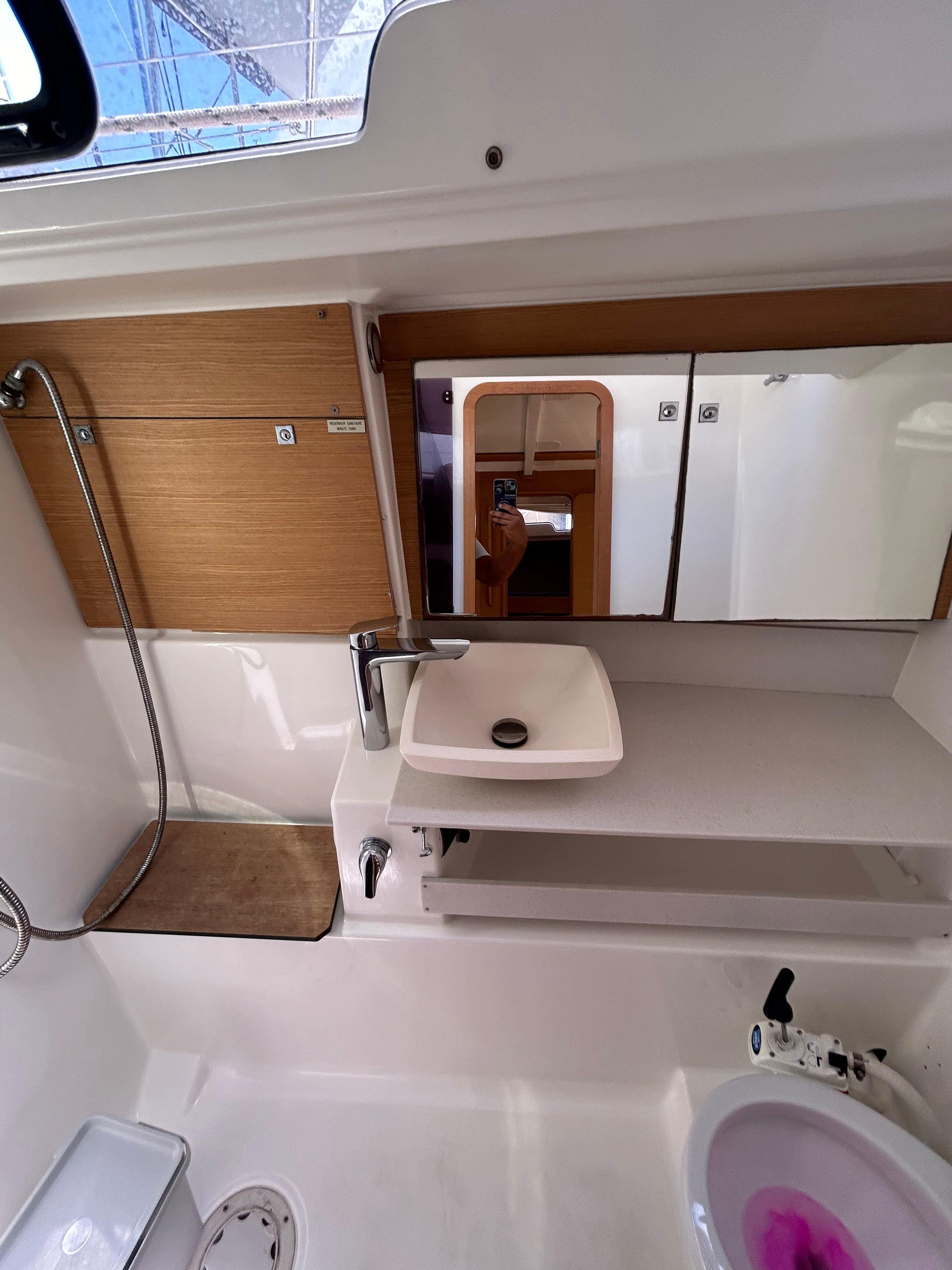 Dufour 430 GL, picture 13