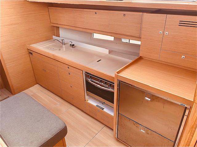 Dufour 460 GL, picture 5