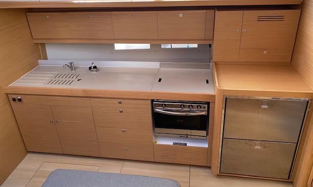 Dufour 460 GL, picture 4
