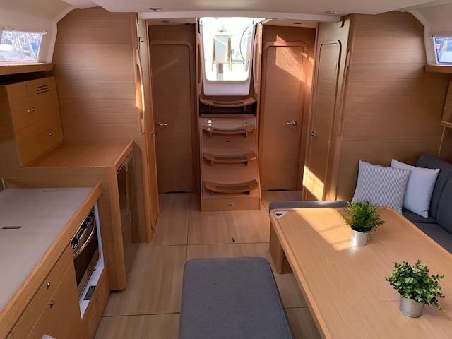 Dufour 460 GL, picture 9