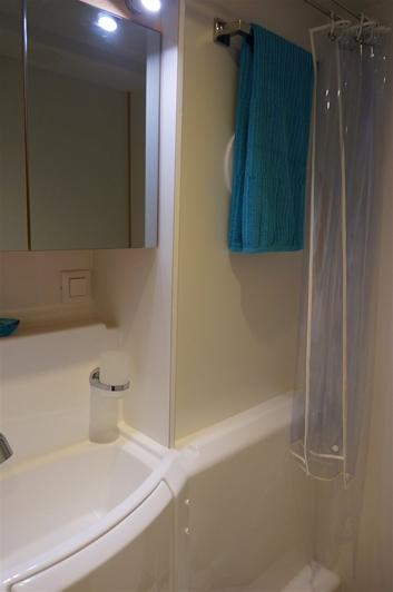 Lagoon 400 S2 - 4 + 2 cab., picture 10