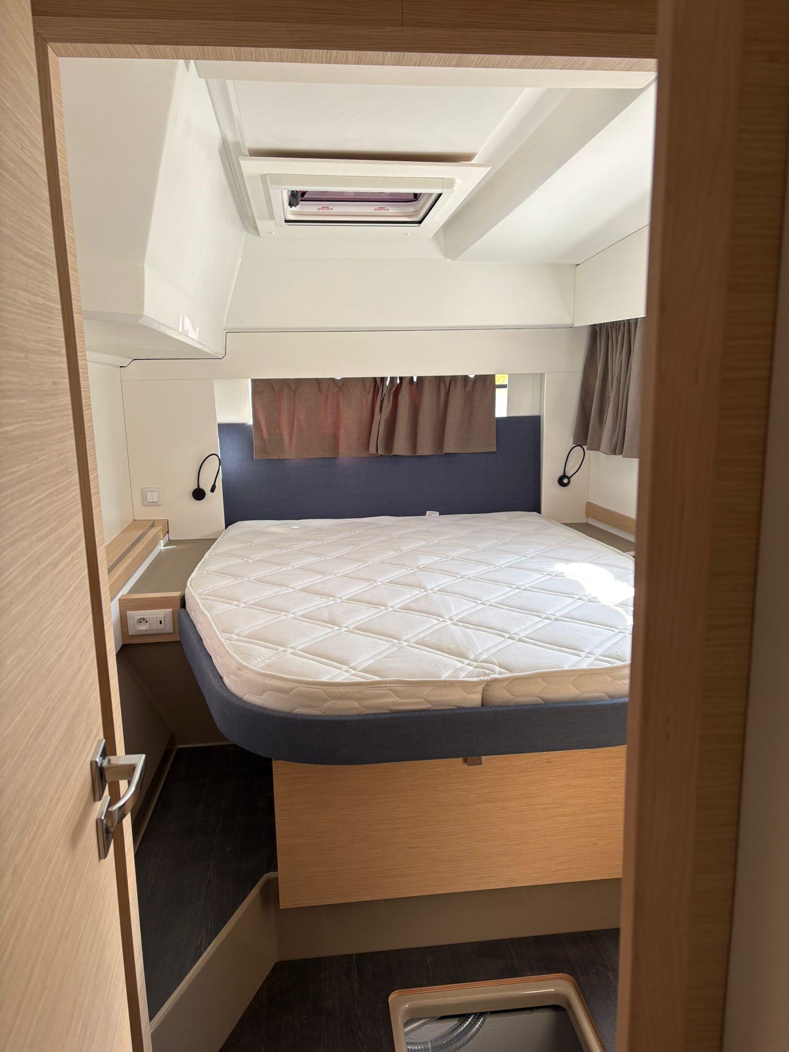 Fountaine Pajot Astrea 42, picture 5