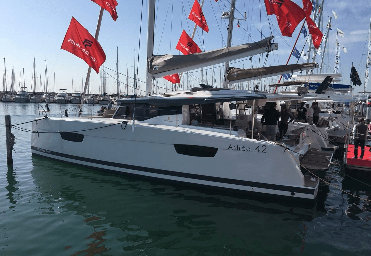 Fountaine Pajot Astrea 42, picture 1