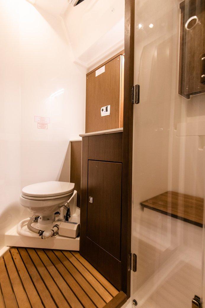 Bavaria C57 - 4 + 1 cab., picture 22