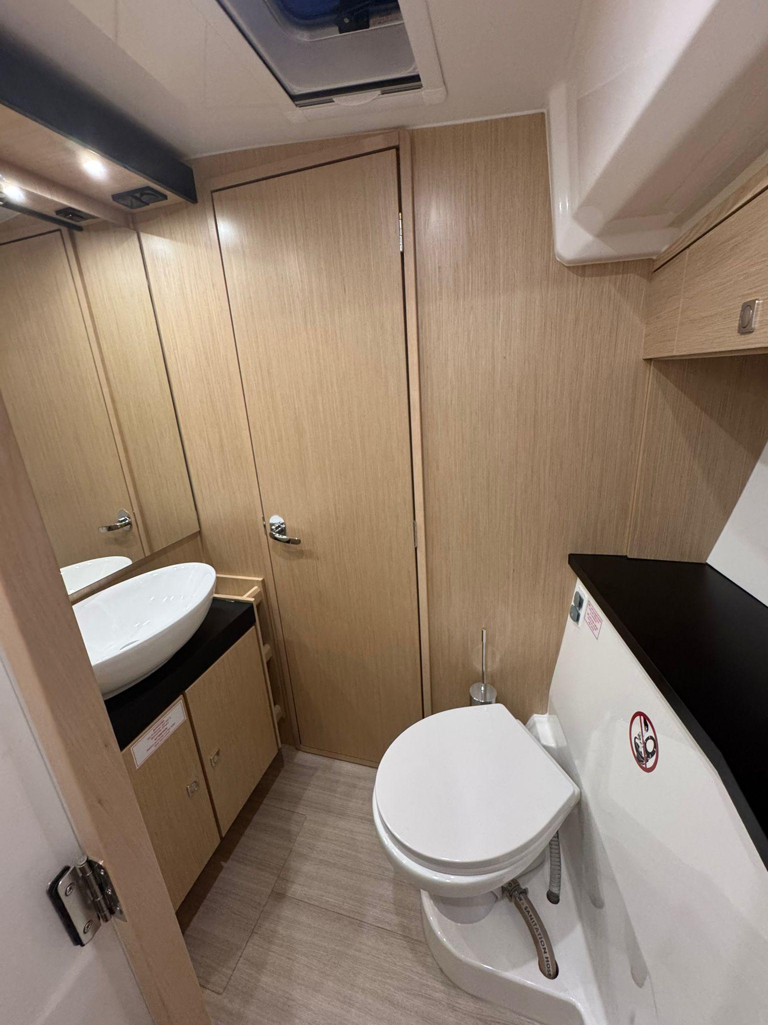 Bavaria Virtess 420 Fly, picture 28