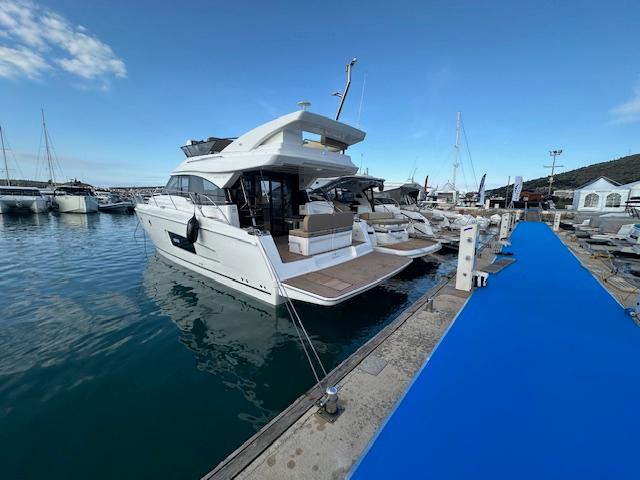 Bavaria Virtess 420 Fly, picture 10