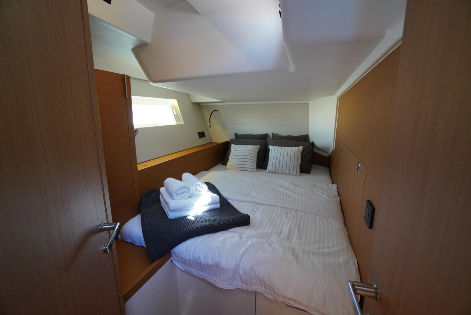 First 53 - 3 + 1 cab., picture 14