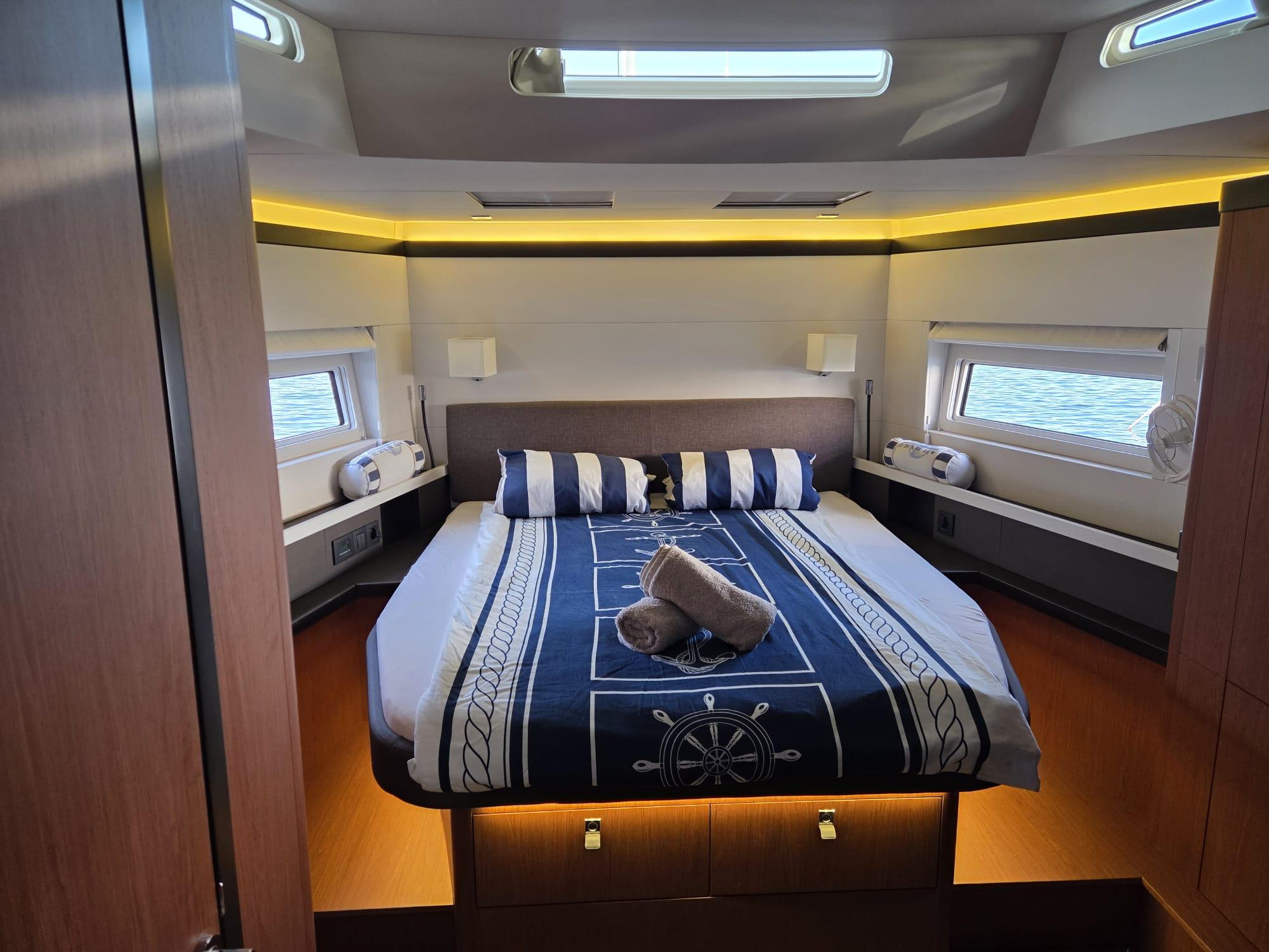 Oceanis Yacht 62 - 3 + 1, picture 9