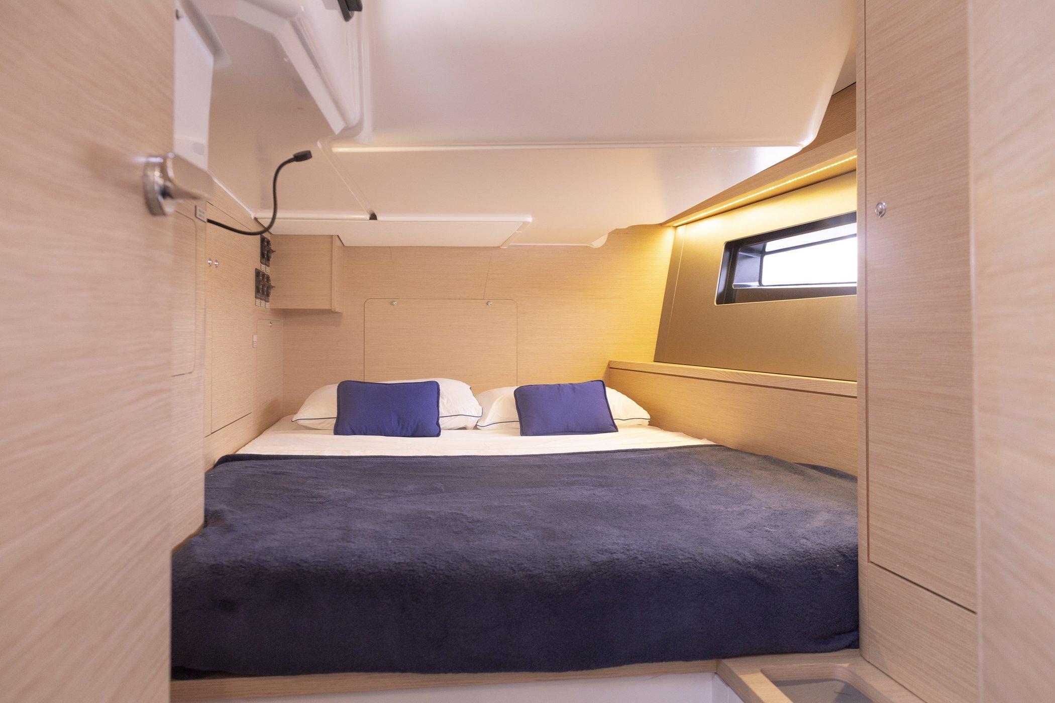 Dufour 44 - 3 cab., picture 15