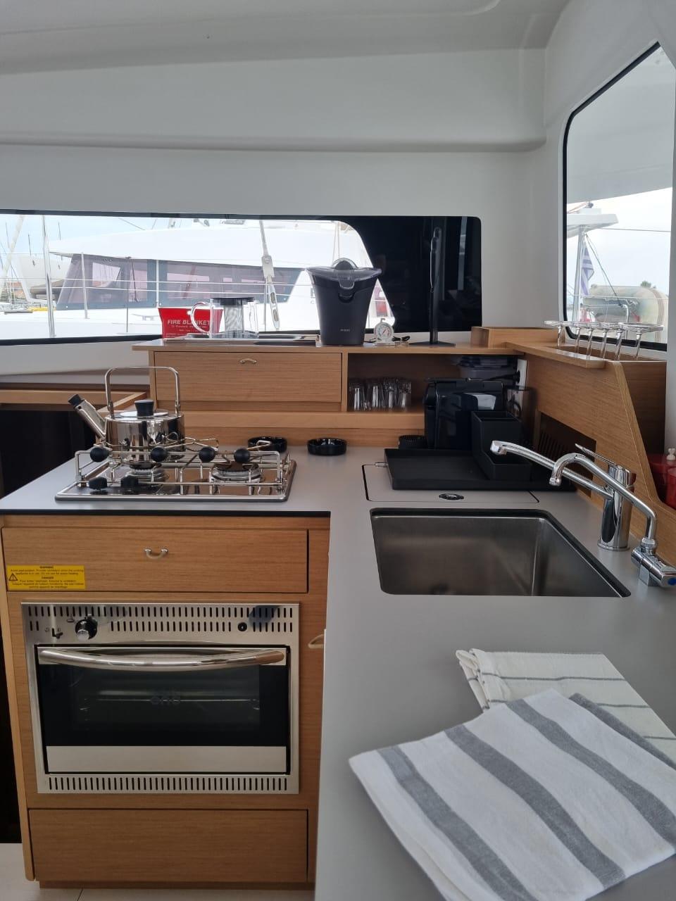 Excess 11 - 4 + 2 cab., picture 20