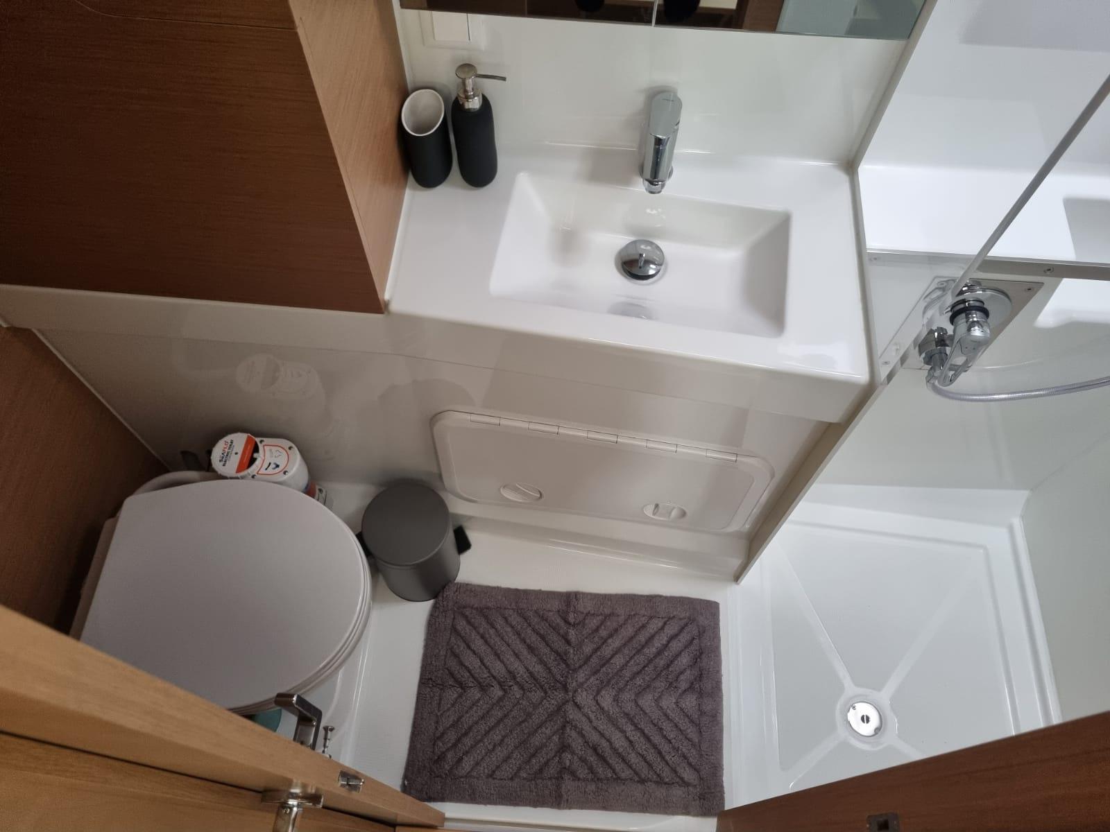 Excess 11 - 4 + 2 cab., picture 13