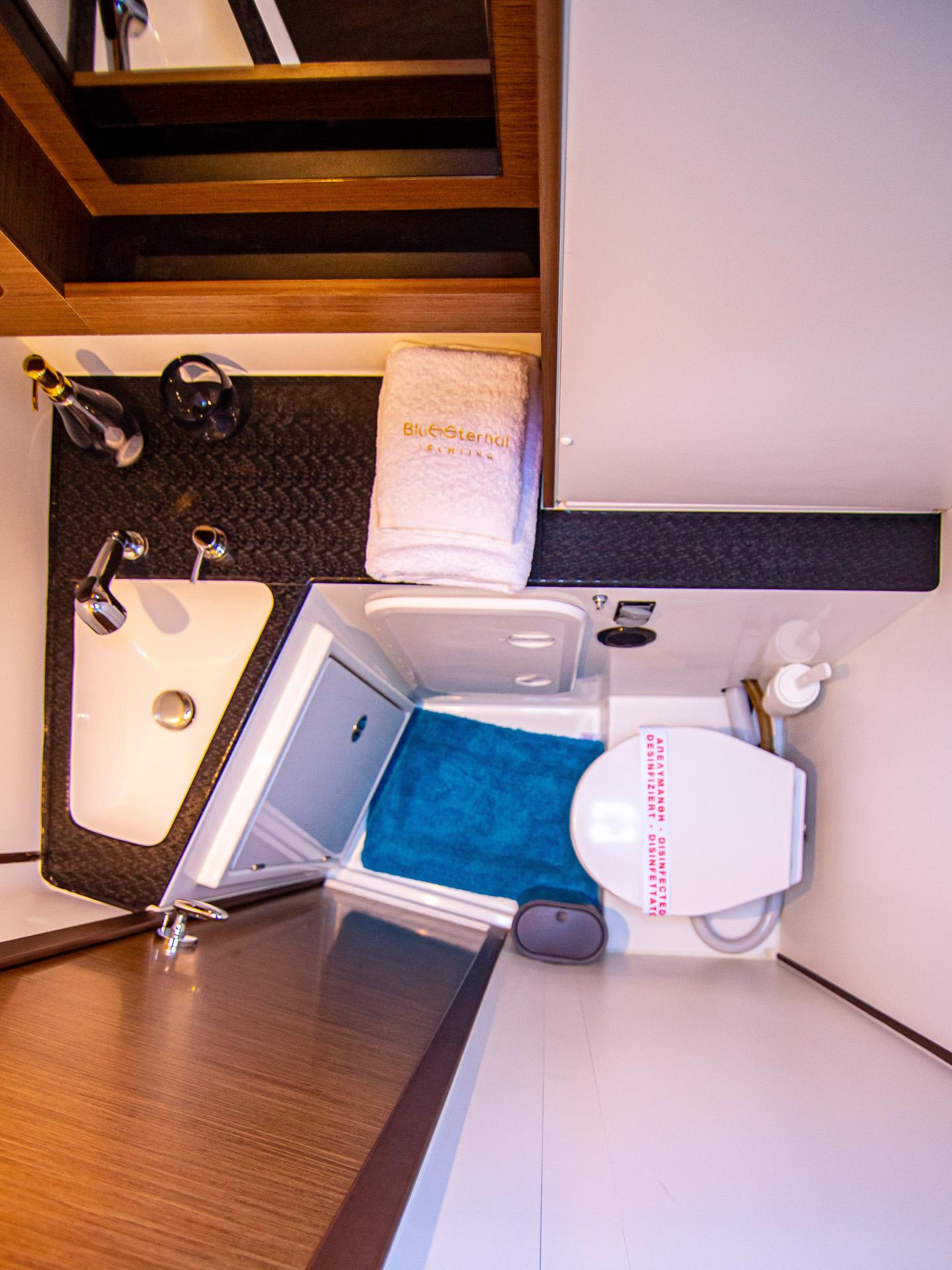 Lagoon 42 - 4 + 2 cab., picture 16