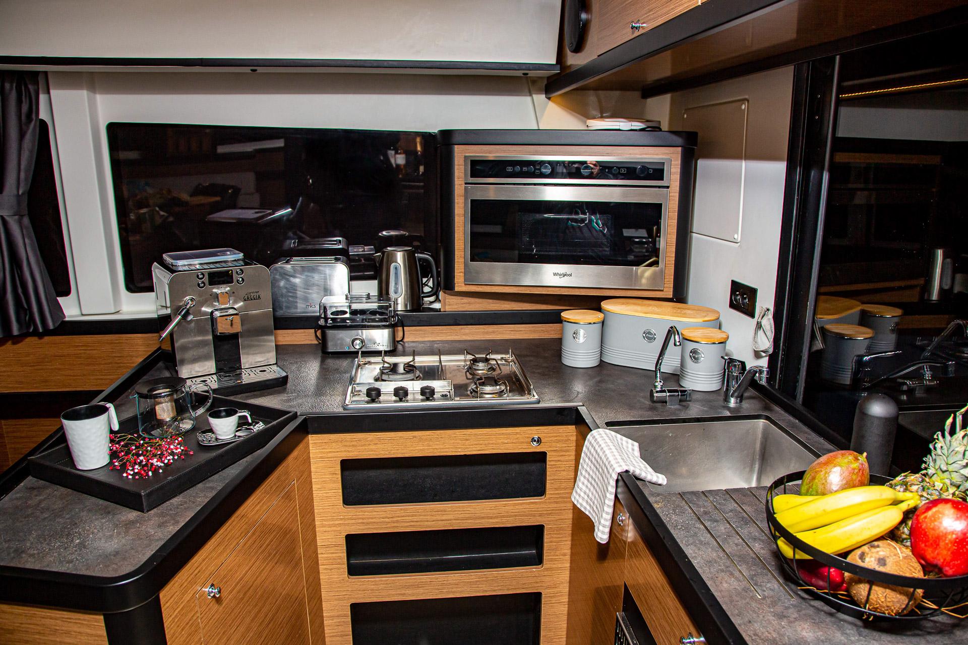 Lagoon 42 - 4 + 2 cab., picture 23