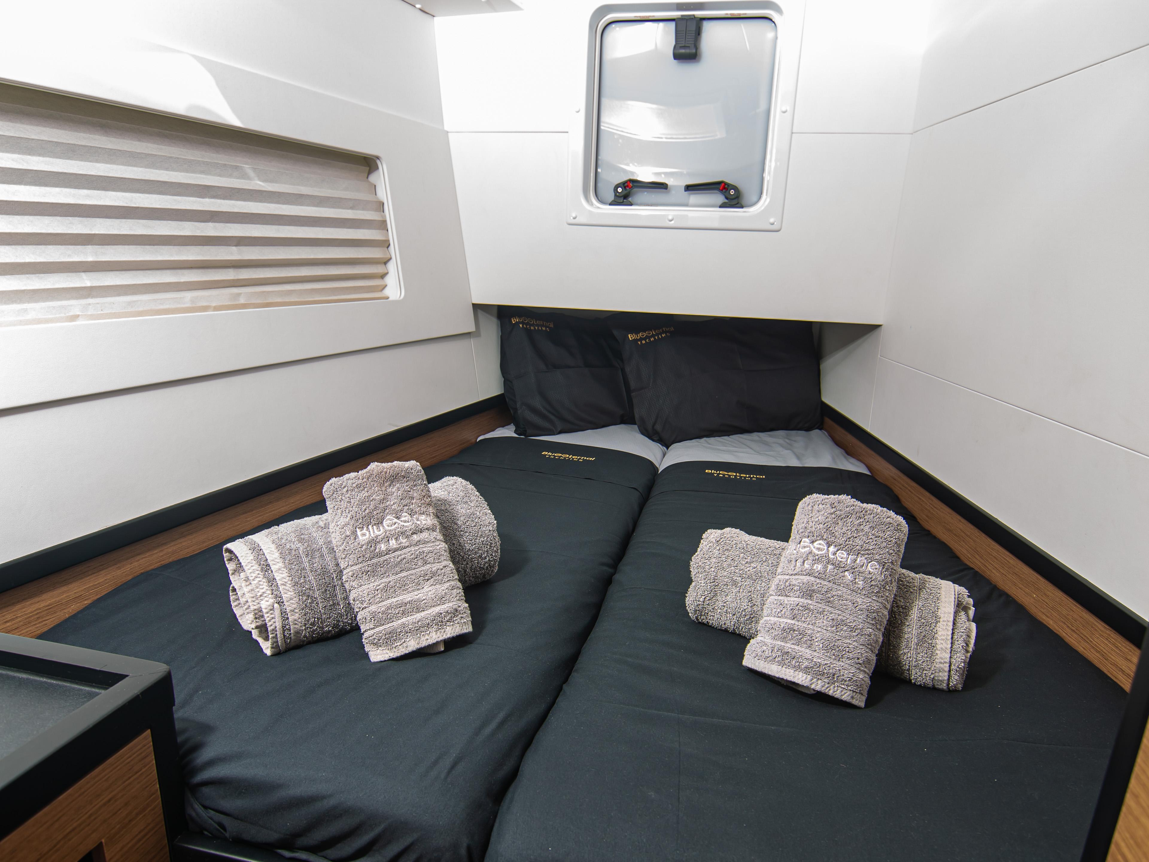 Lagoon 40 - 4 + 2 cab, picture 15