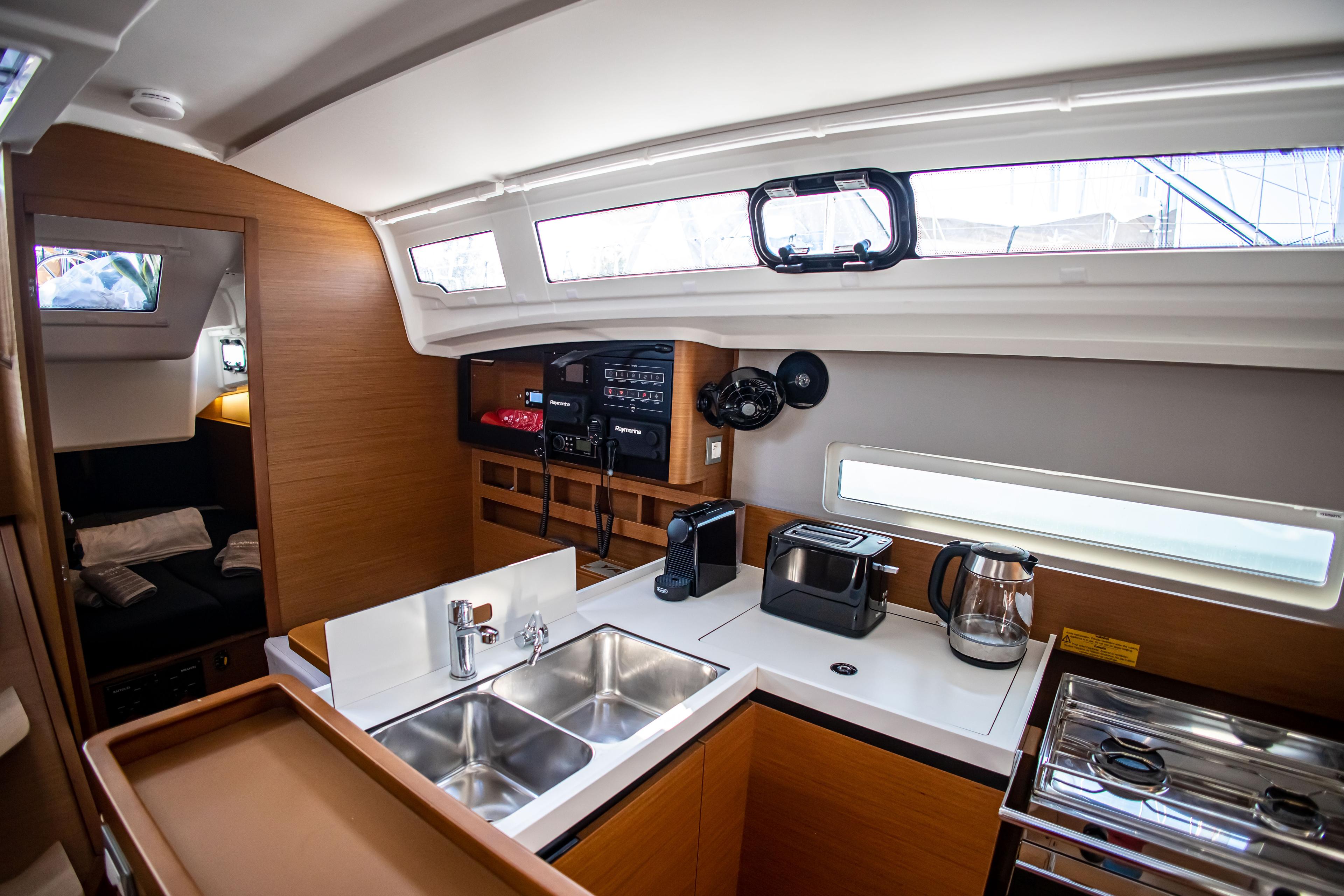 Sun Odyssey 410 - 3 cab., picture 10