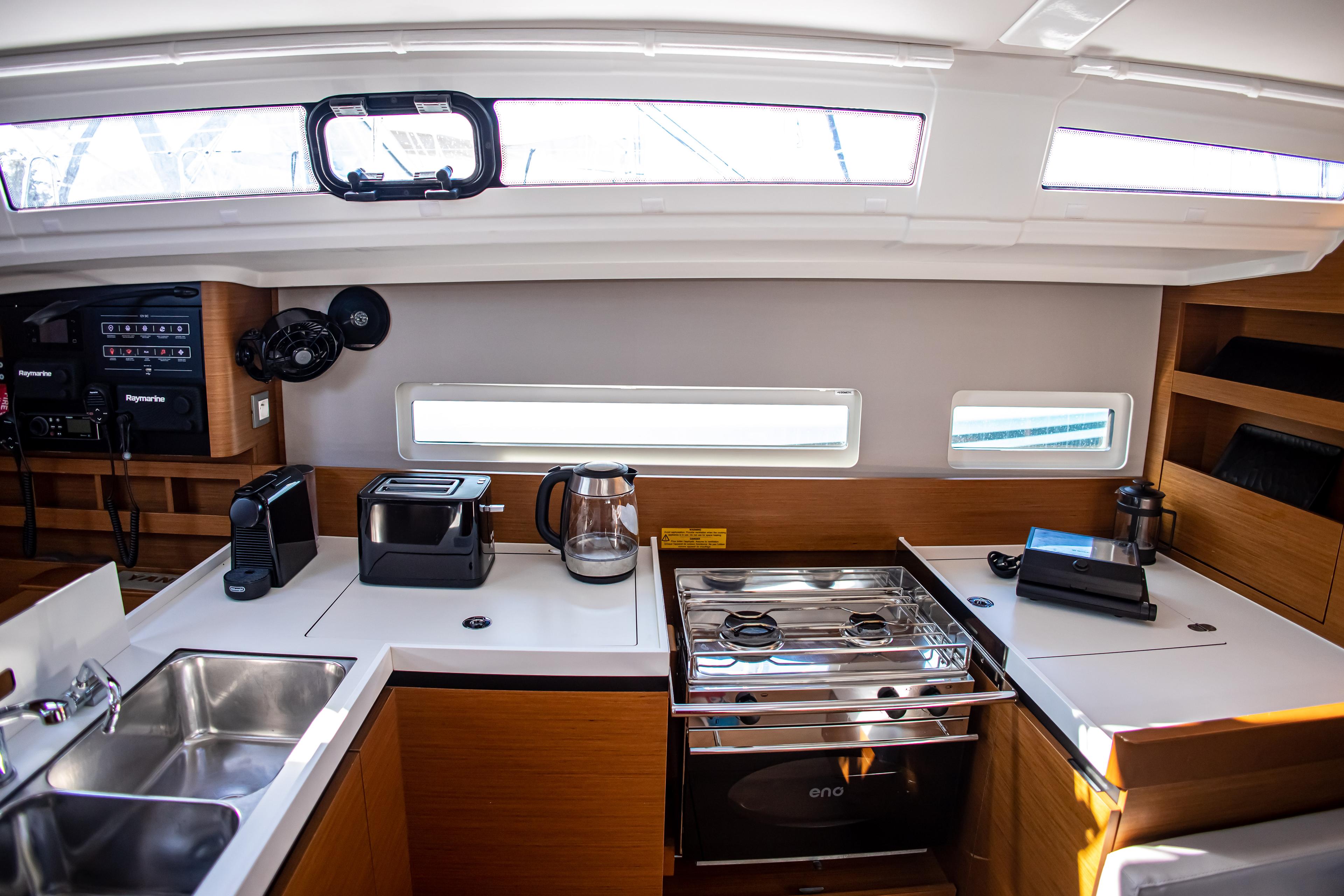 Sun Odyssey 410 - 3 cab., picture 11