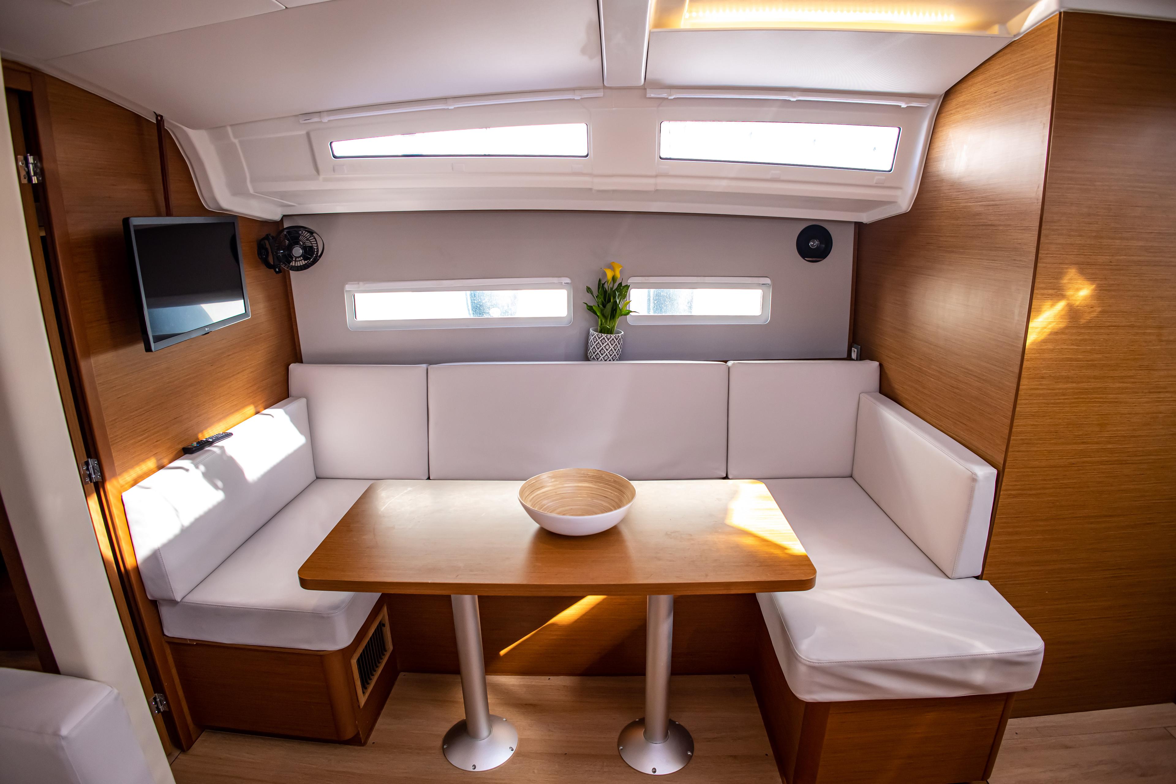 Sun Odyssey 410 - 3 cab., picture 9