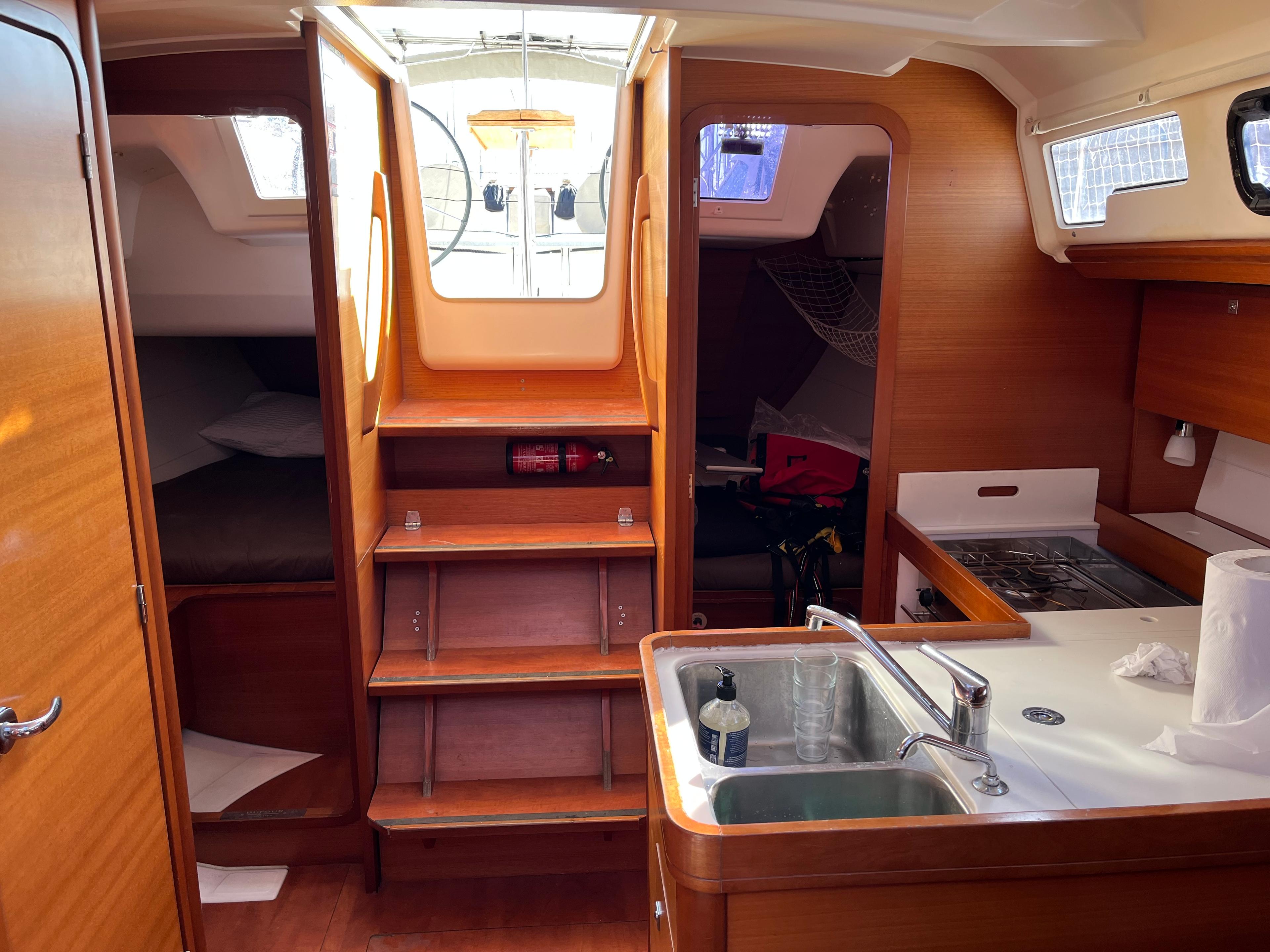 Dufour 350 GL, picture 3