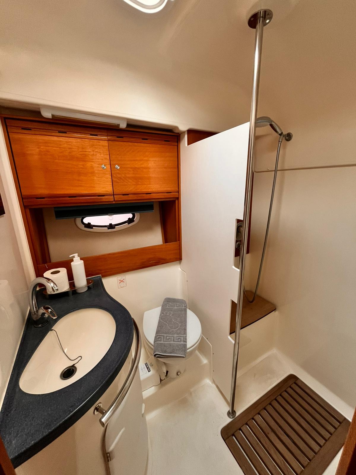 Bavaria 37 Sport, picture 13