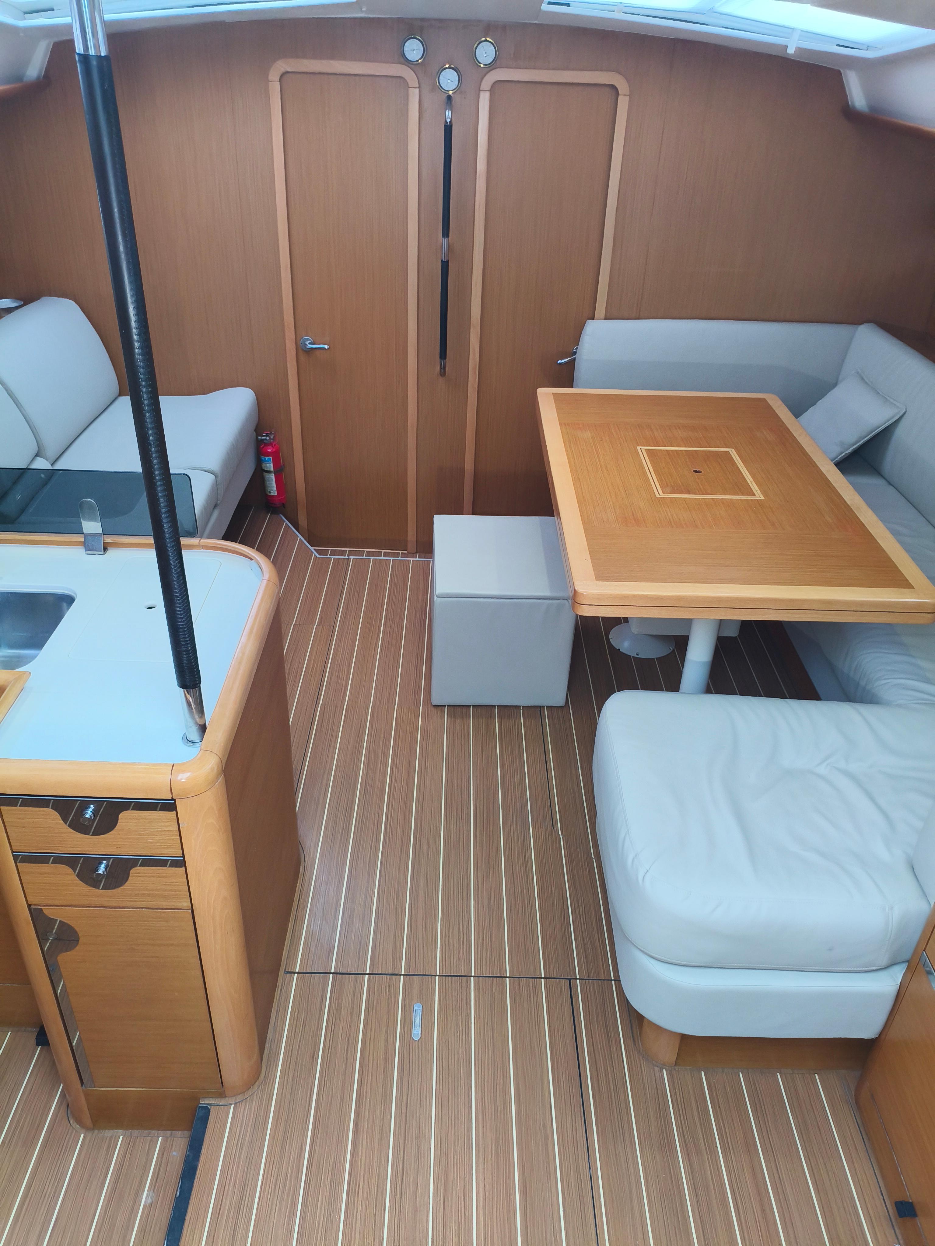 Jeanneau 53 - 4 cab., picture 6