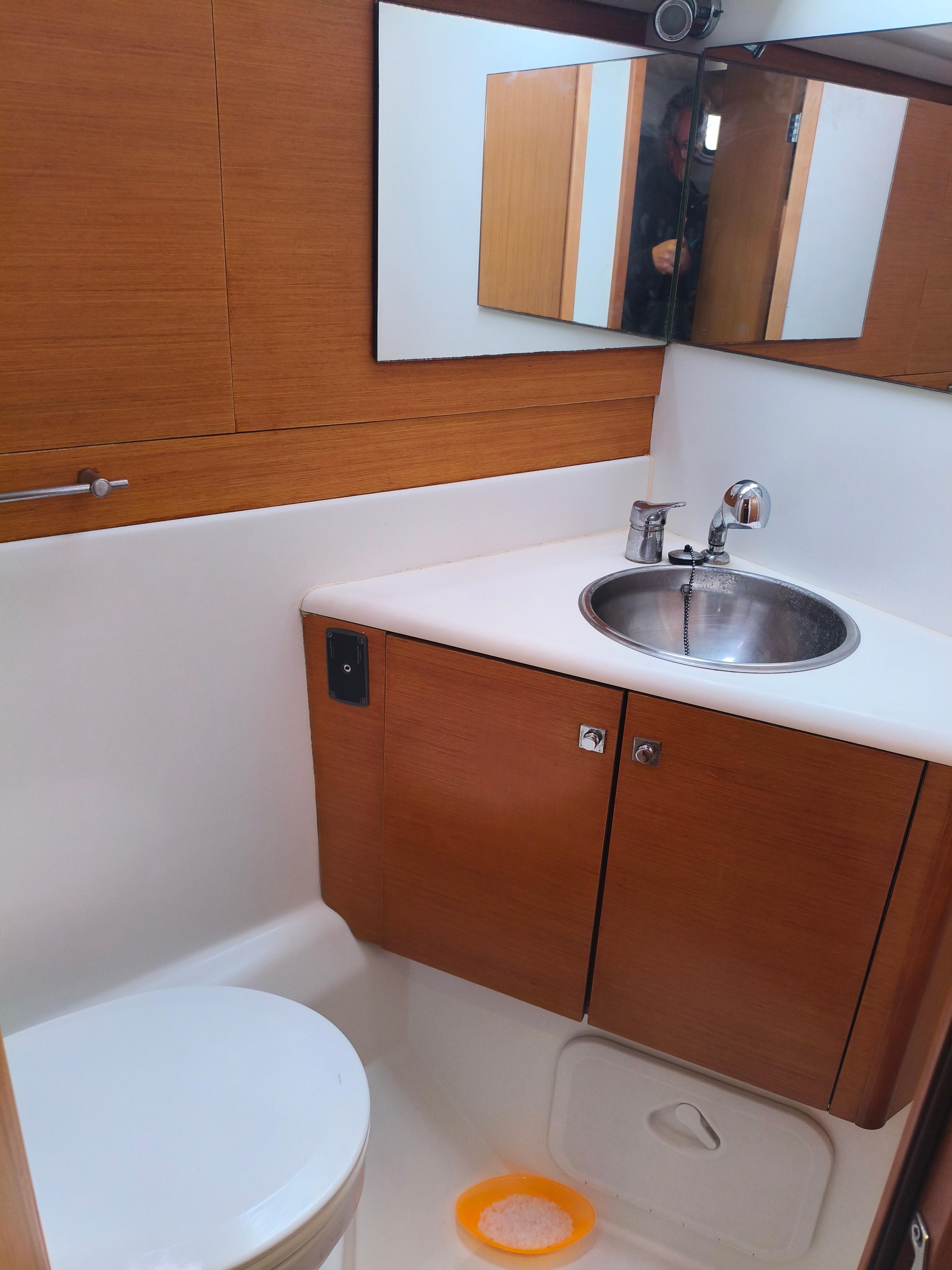 Jeanneau 53 - 4 cab., picture 9